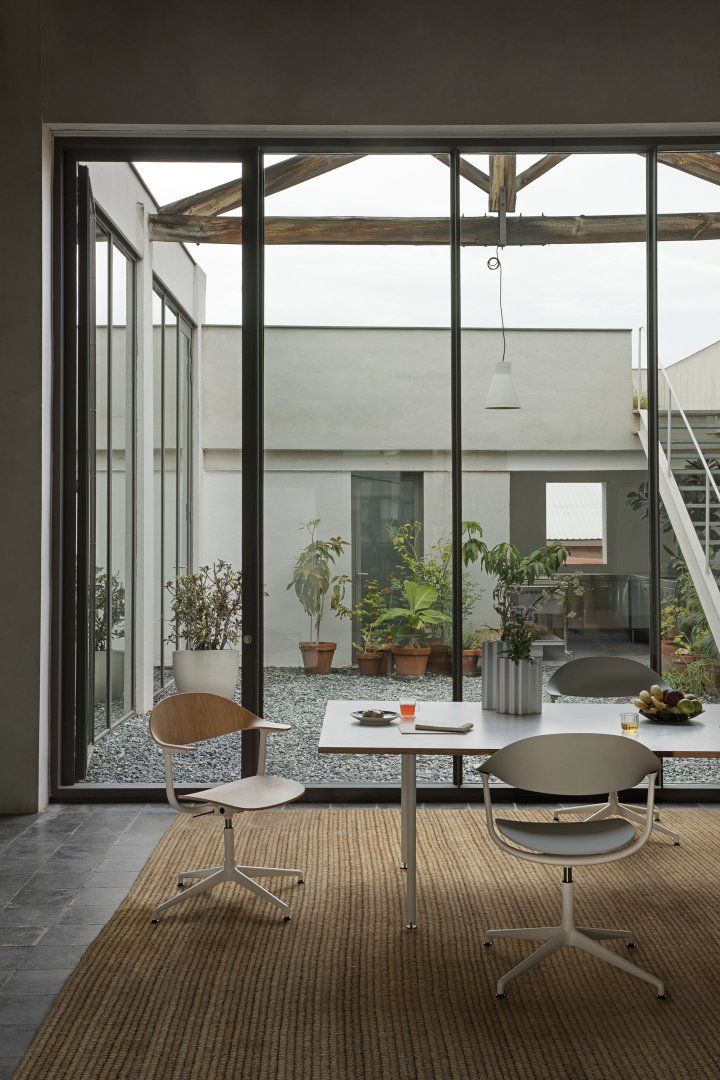 Mynt dossier et assise plastique Chaise de bureau Vitra