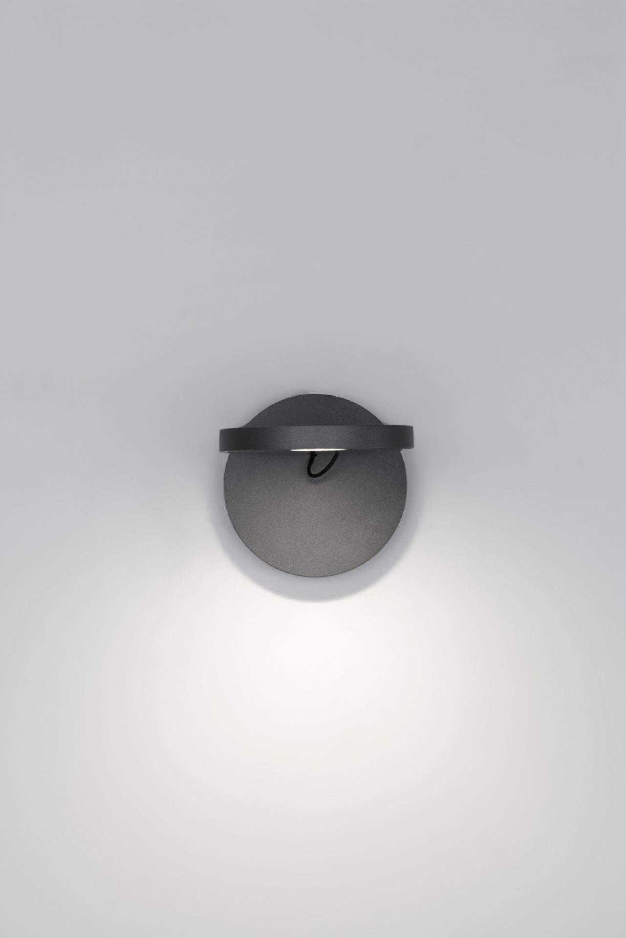 Demetra Faretto applique murale avec interrupteur noir mat Artemide