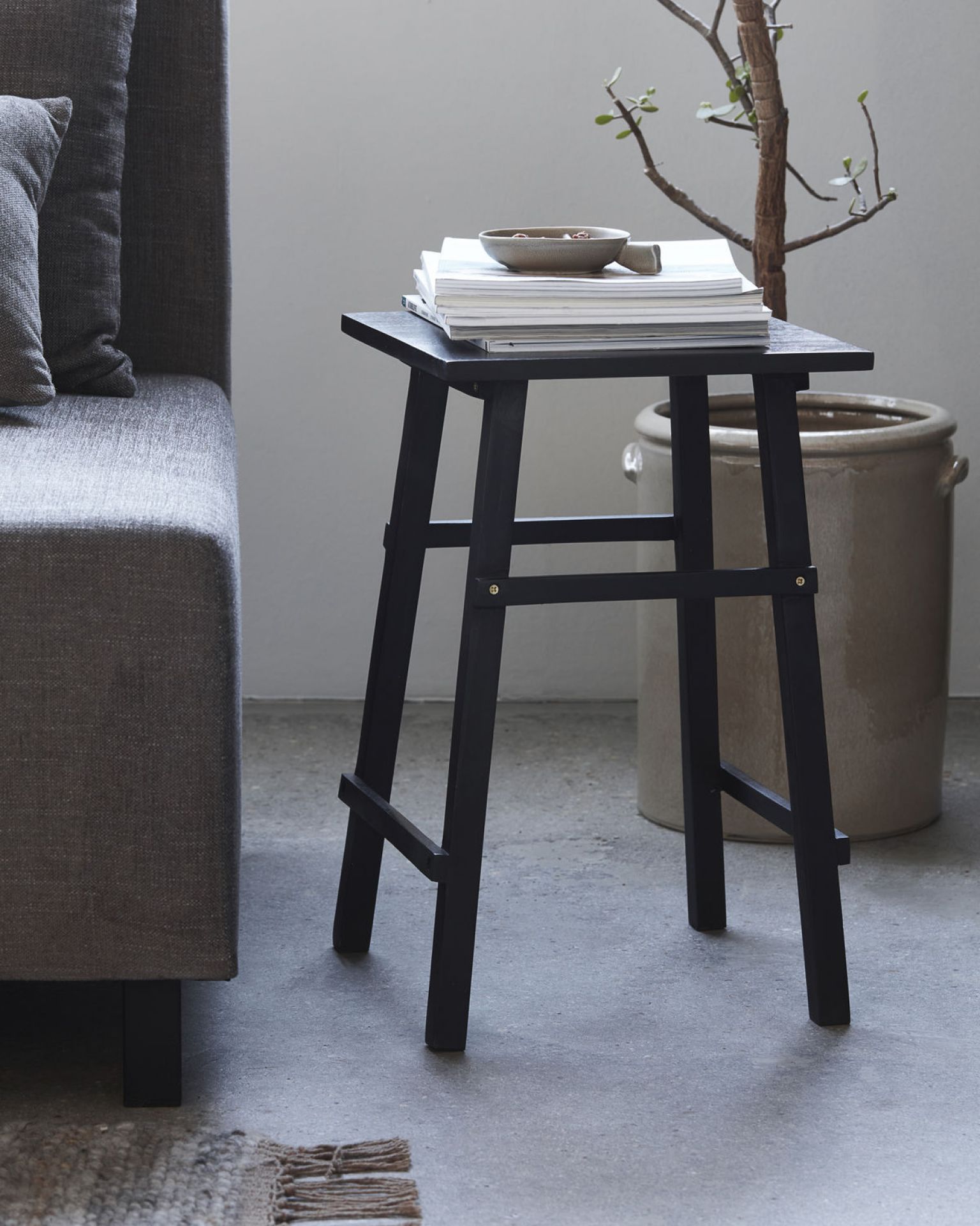 Laddi table d'appoint noire house doctor OFFRE SPECIALE