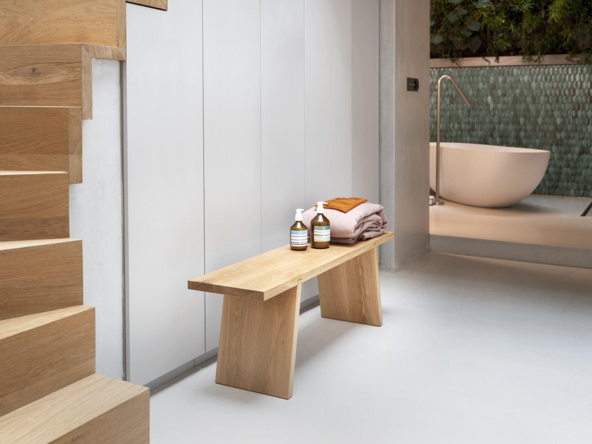 Dovetail Bench Banc Functionals