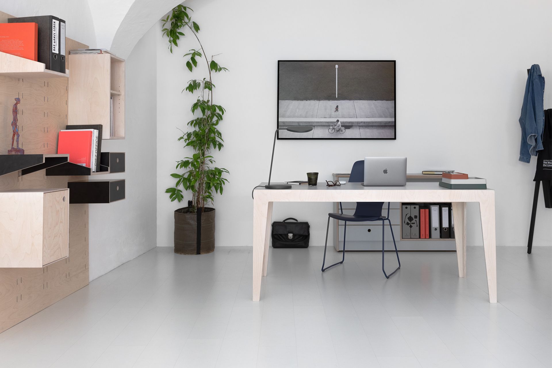 MARTA Table minimaliste en bois Das ganze Leben