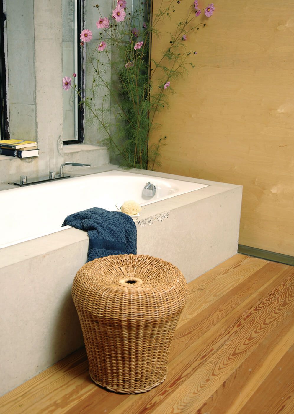 E 14 / E14 Tabouret en rotin Richard Lampert