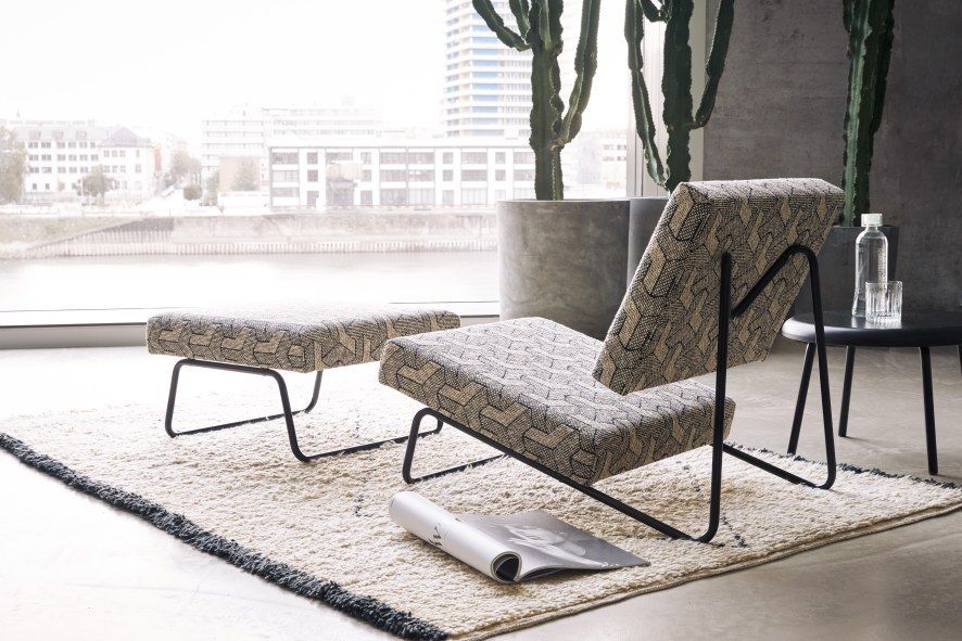 Lounge Chair Hirche fauteuil TISSU GRIS CLAIR / TABLEAU BLANC Richard Lampert OFFRE SPECIALE