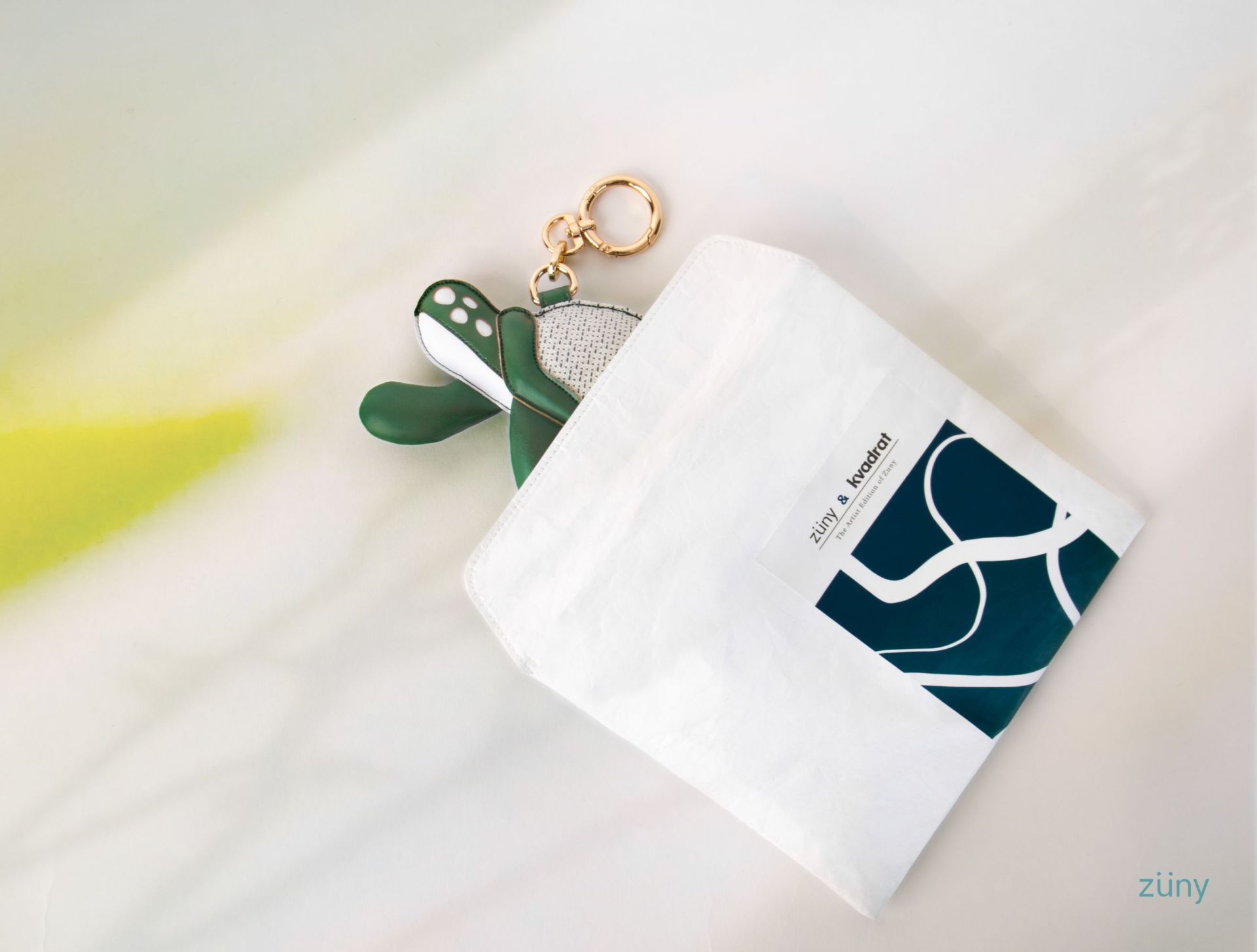 Bag Charm Pendentif de sac tortue Toby Züny x KVADRAT