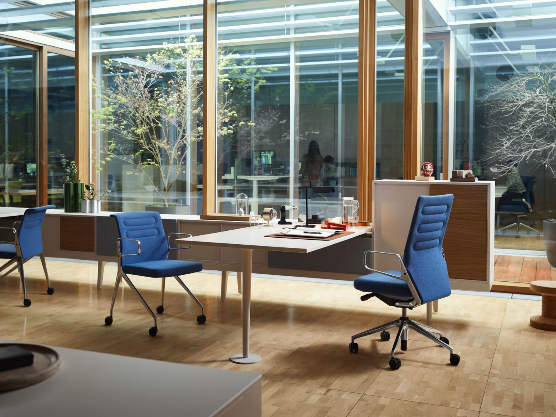 AC5 Work Chaise pivotante de bureau avec réglable support lombaire Vitra