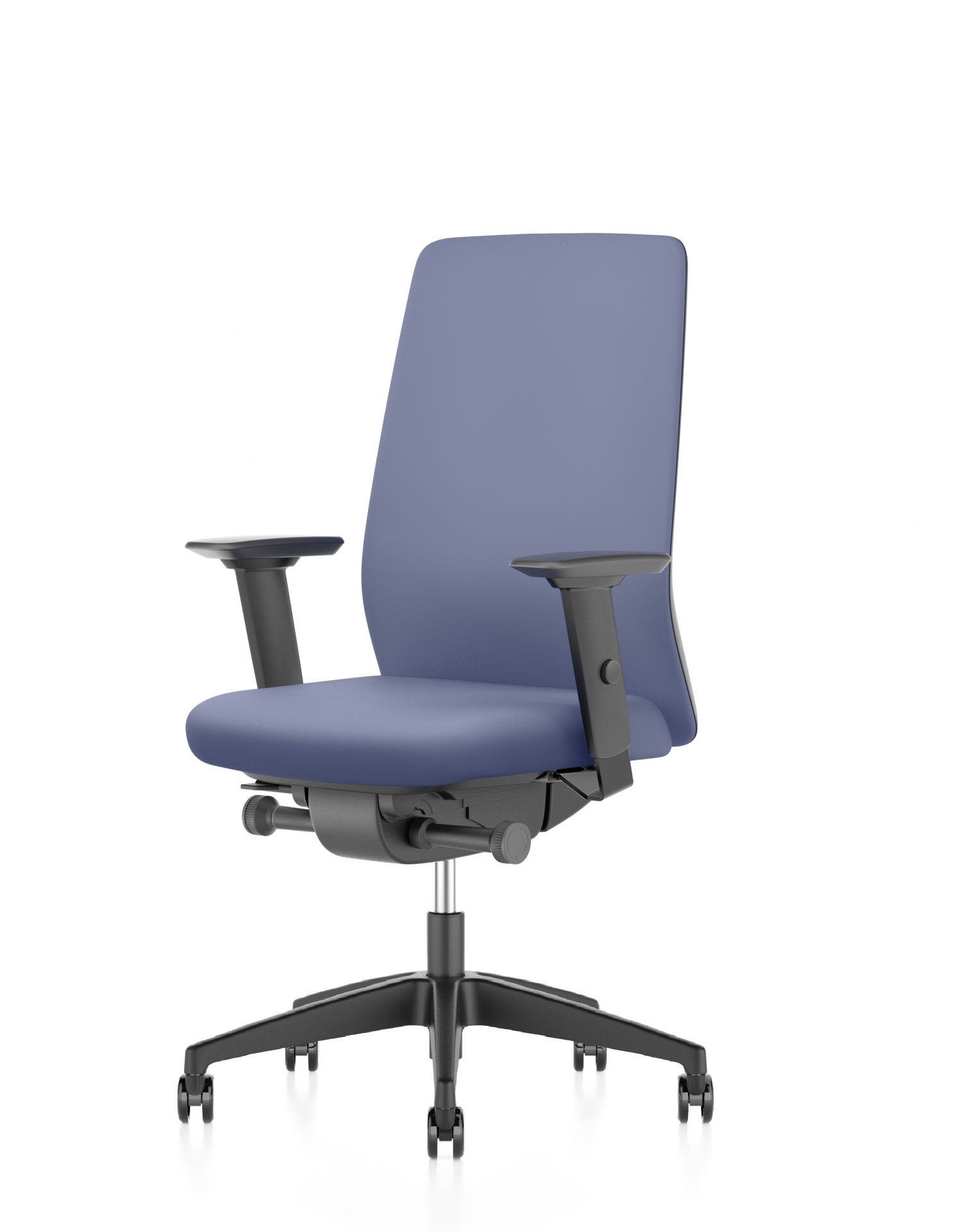 Blauer Aim Arbeitsstuhl von Interstuhl mit Polsterrücken und schwarzen Armlehnen. Bürostuhl für ergonomisches Sitzen.