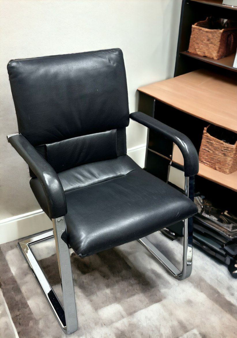 Figura piétement luge métallique Vitra MODÈLE D'OCCASION