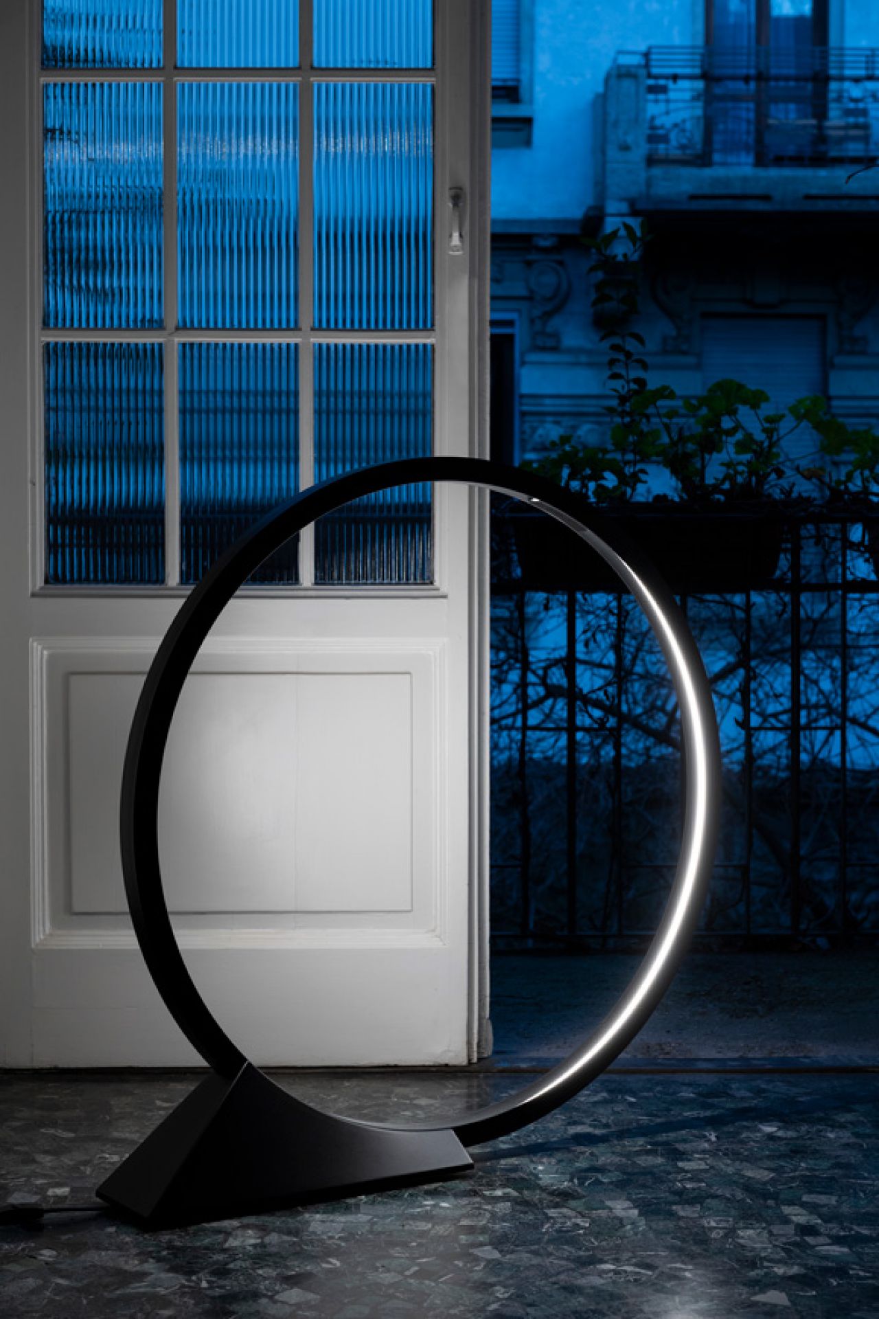O Floor Lampadaire d'intérieur LED Artemide