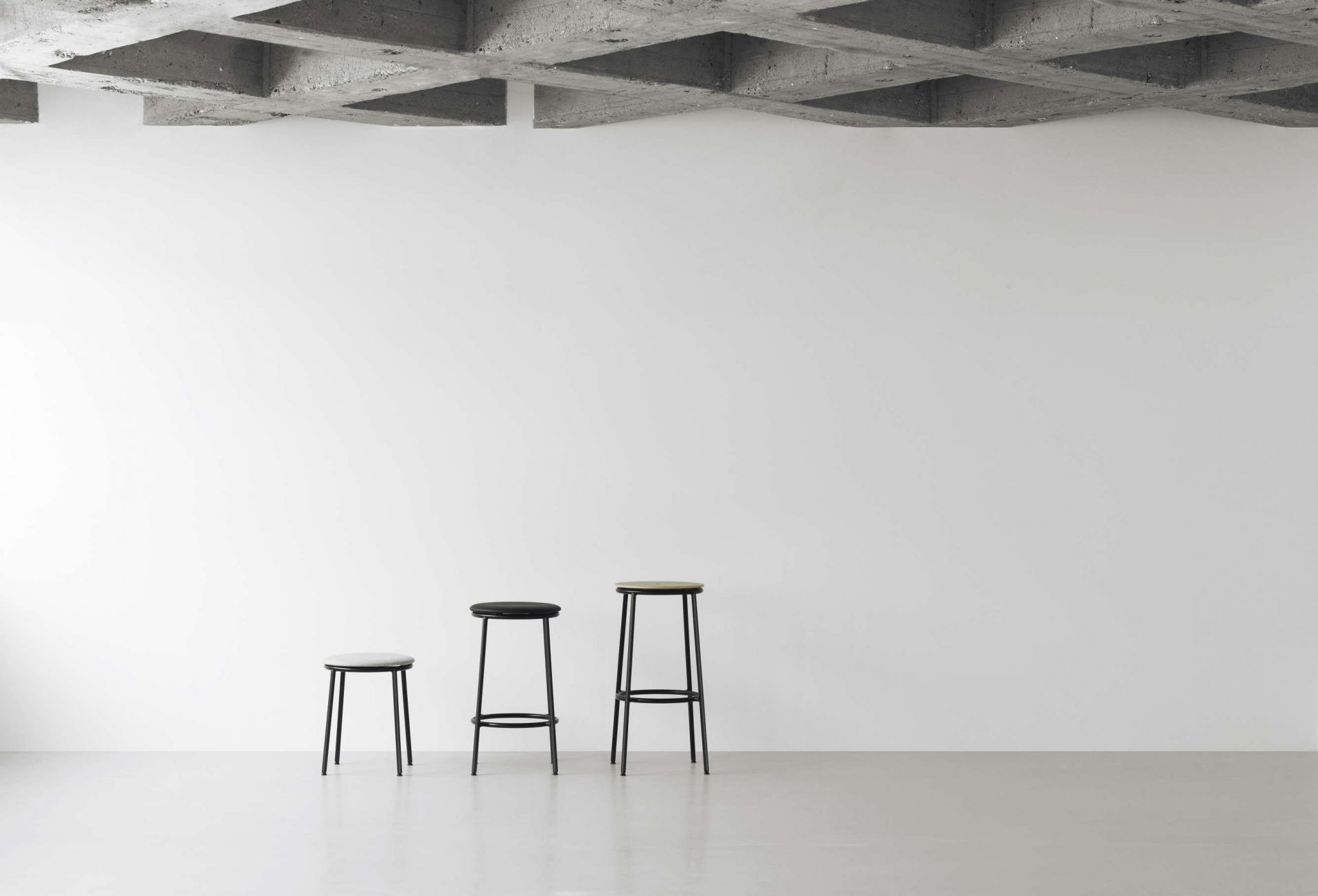 Circa Barstool H 75 cm Tabouret de bar Normann Copenhagen 