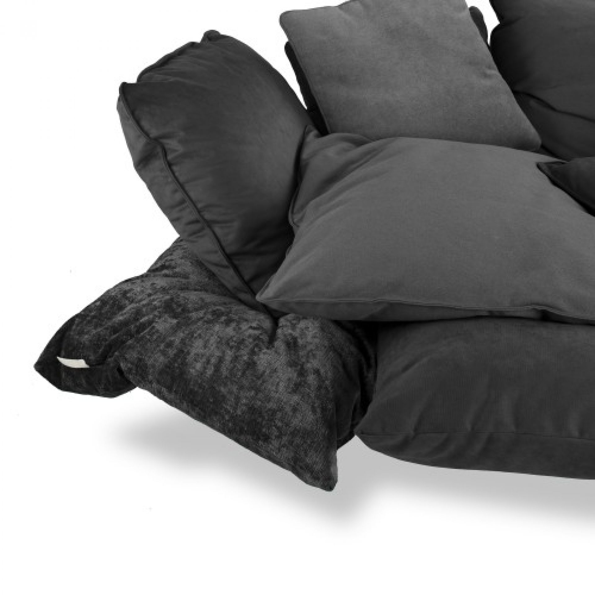Detailaufnahme des grauen Comfy Sofas von Seletti, ein modernes und bequemes Wohnzimmermöbel.