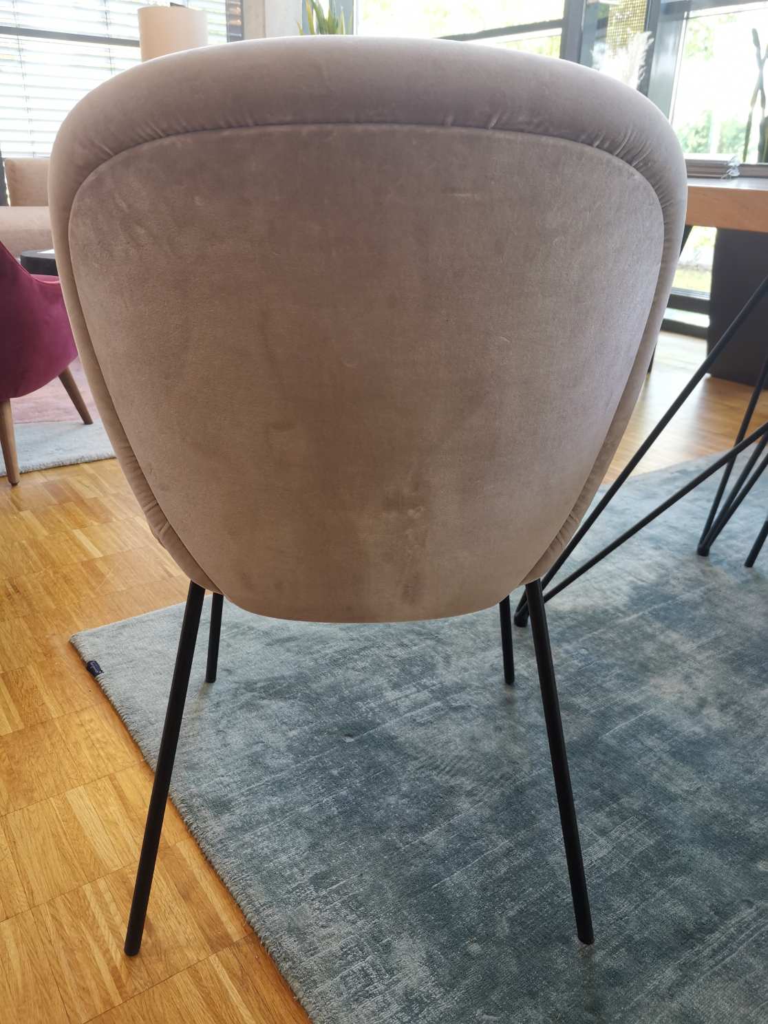 Ona 2020 Side Chair Chaise HARALD 233 Freifrau Manufaktur PIÈCE D'EXPOSITION