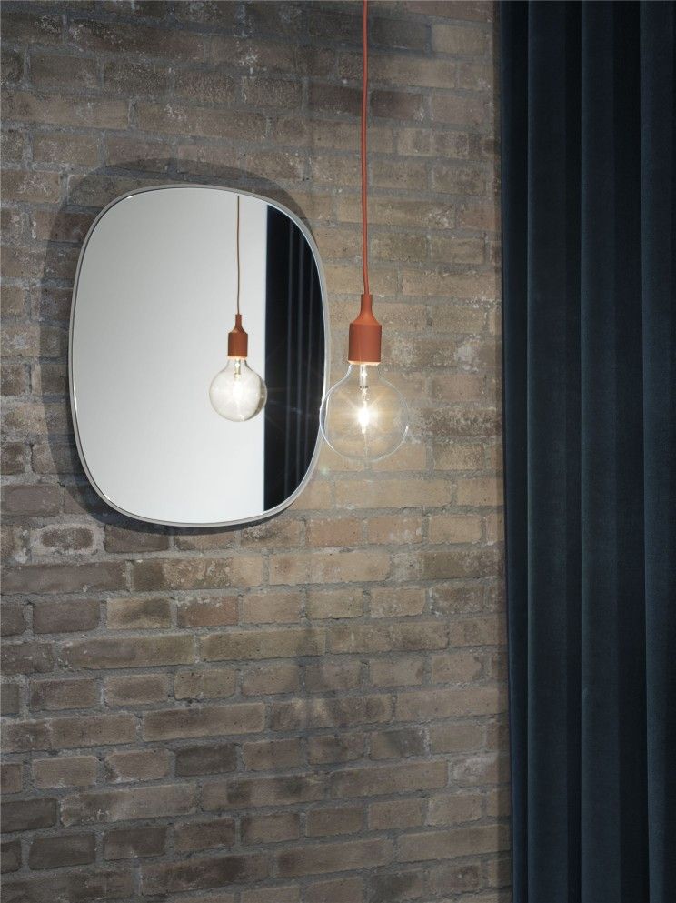 Petit miroir Framed Mirror Muuto	