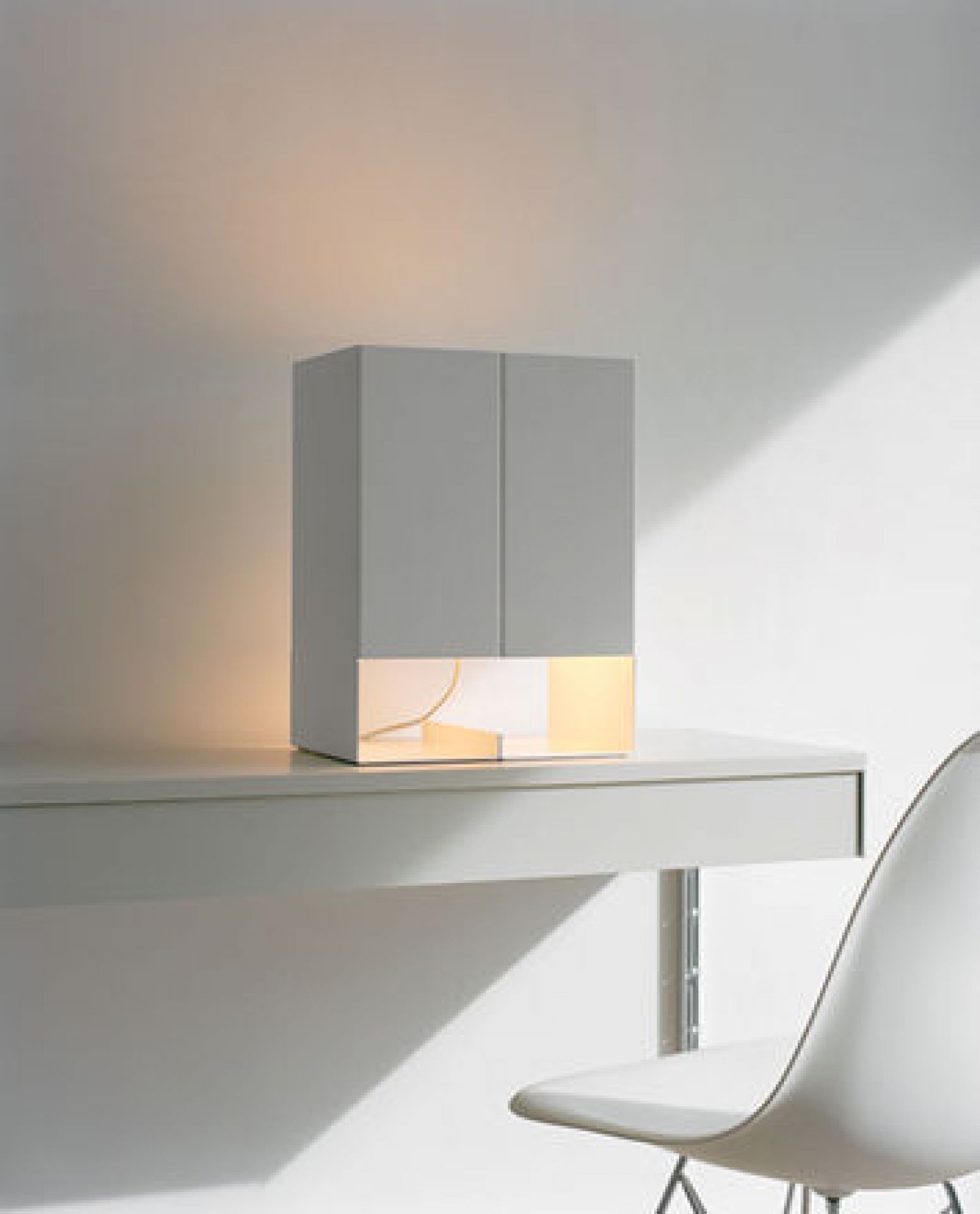 LT02 Seam Two lampe de table e15