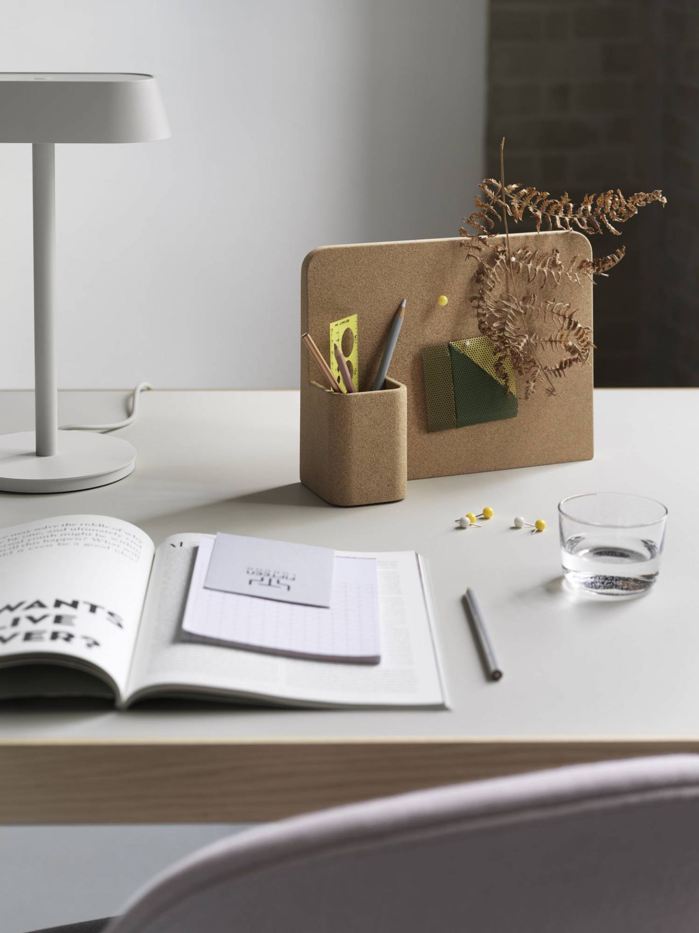 Story Pinboard  Tableau d'affichage Muuto