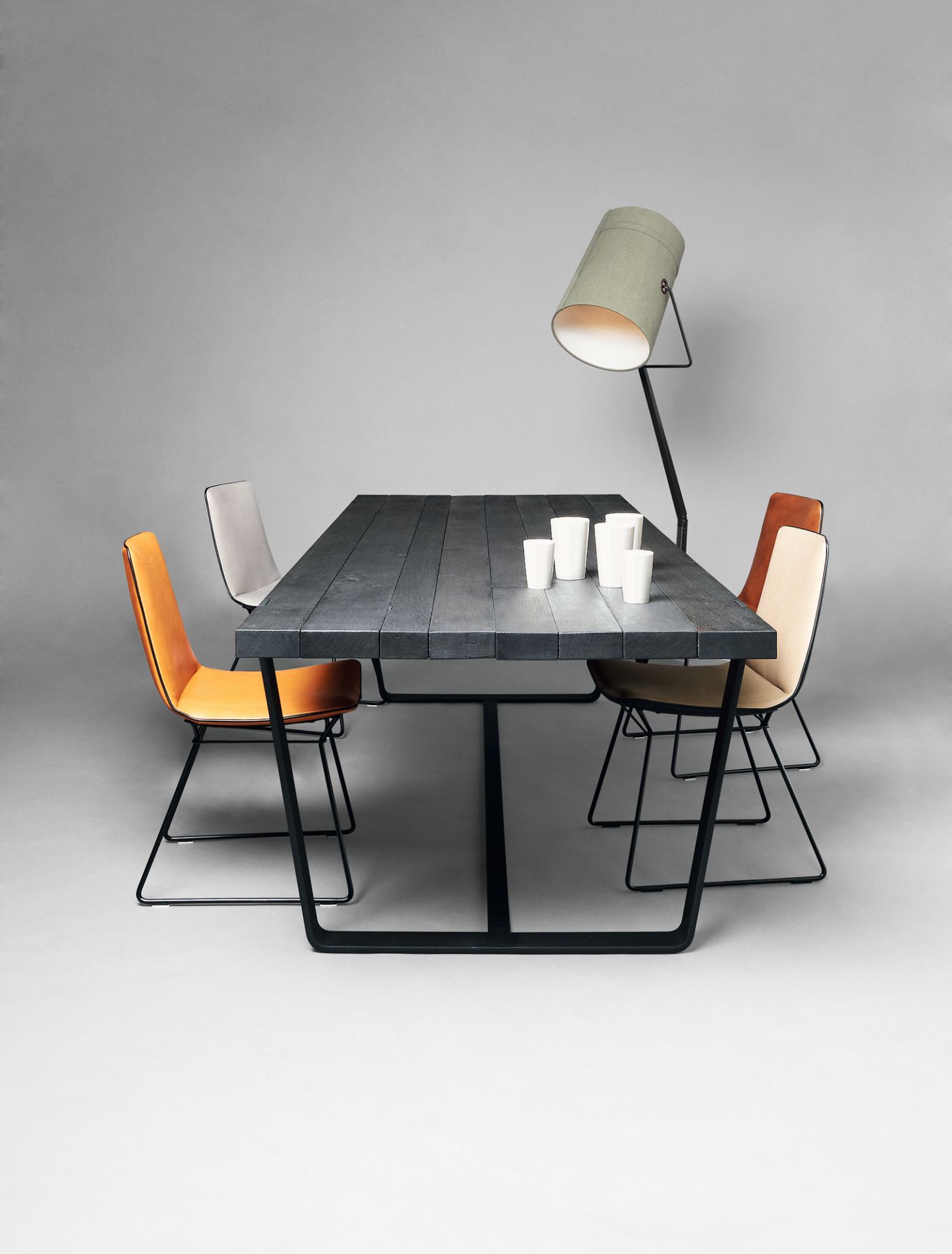 BB 11 Clamp table chêne brûlé Janua 