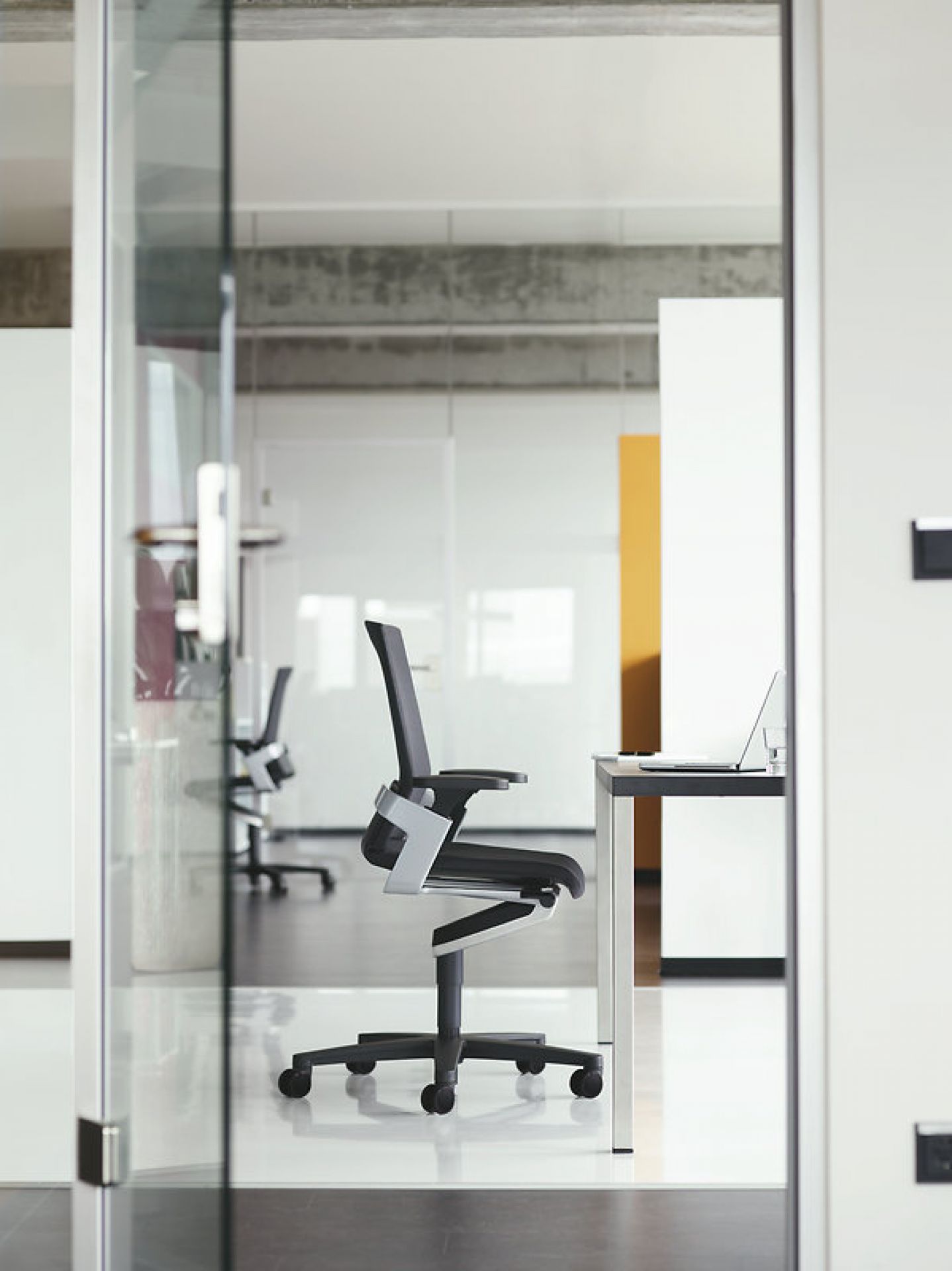 On 174/7 Chaise pivotante de bureau Wilkhahn