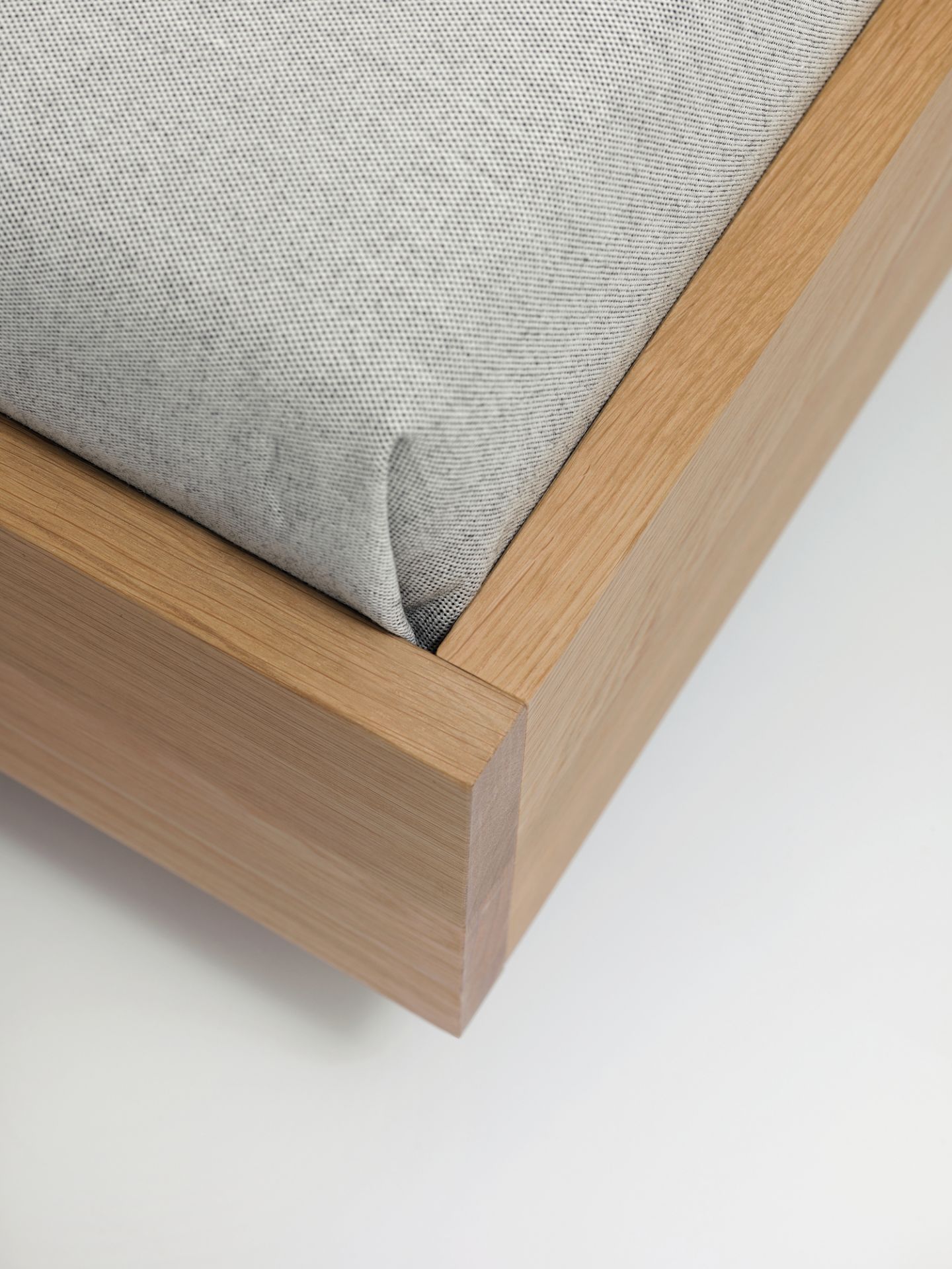 Simple HI 79 - 180 lit en bois Zeitraum