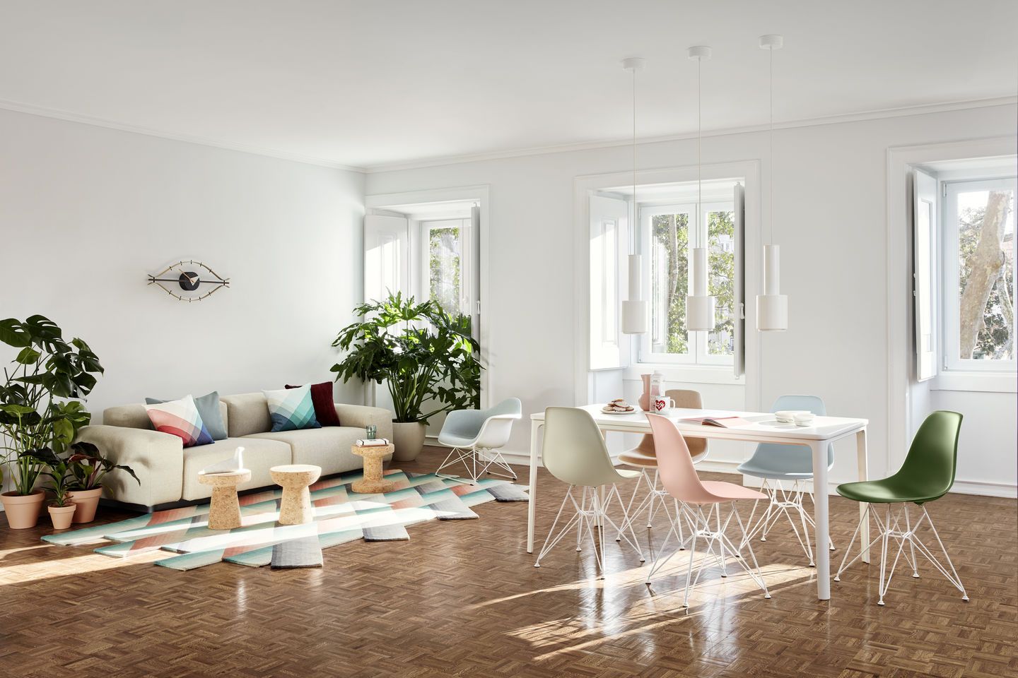 Eames Fiberglass Chair DSR chaise Vitra