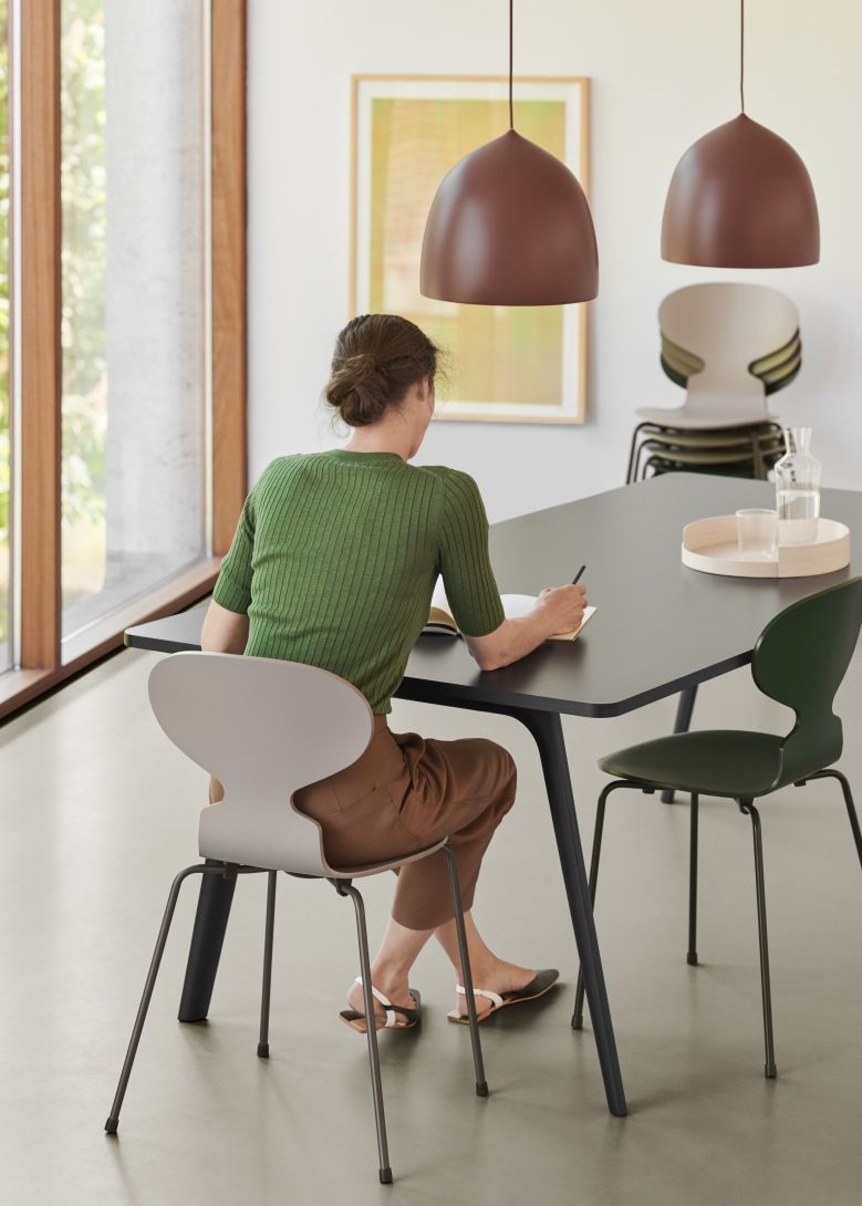 Table Pluralis Fritz Hansen