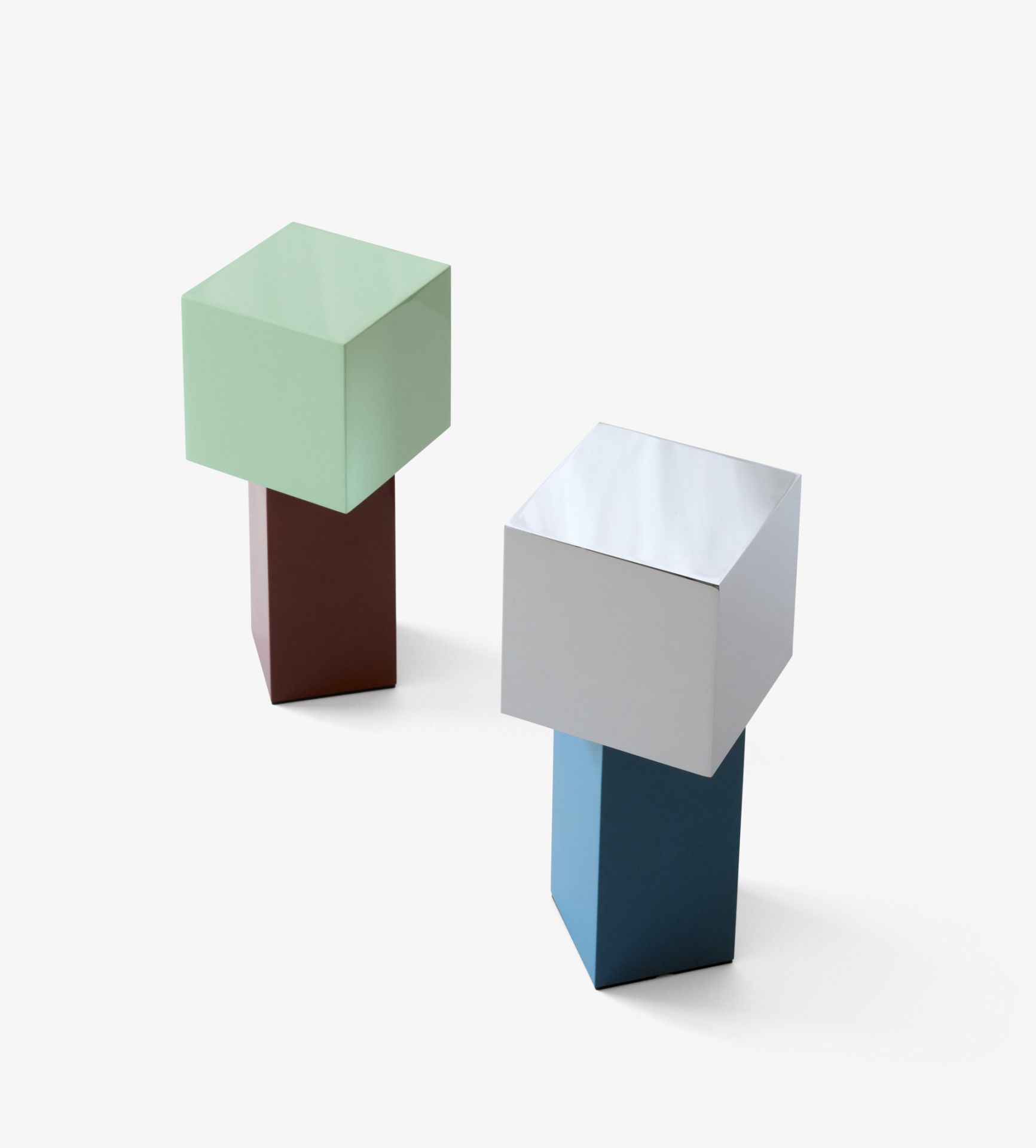 Pivot ATD7 Lampe de table portable / lampe à batterie AndTradition