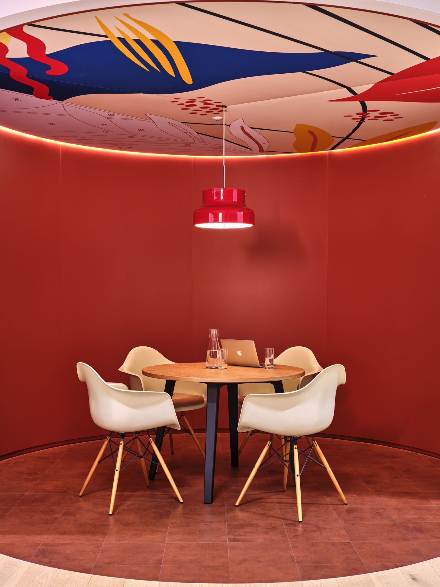 Eames Plastic Arm Chair DAW Chaise Vitra