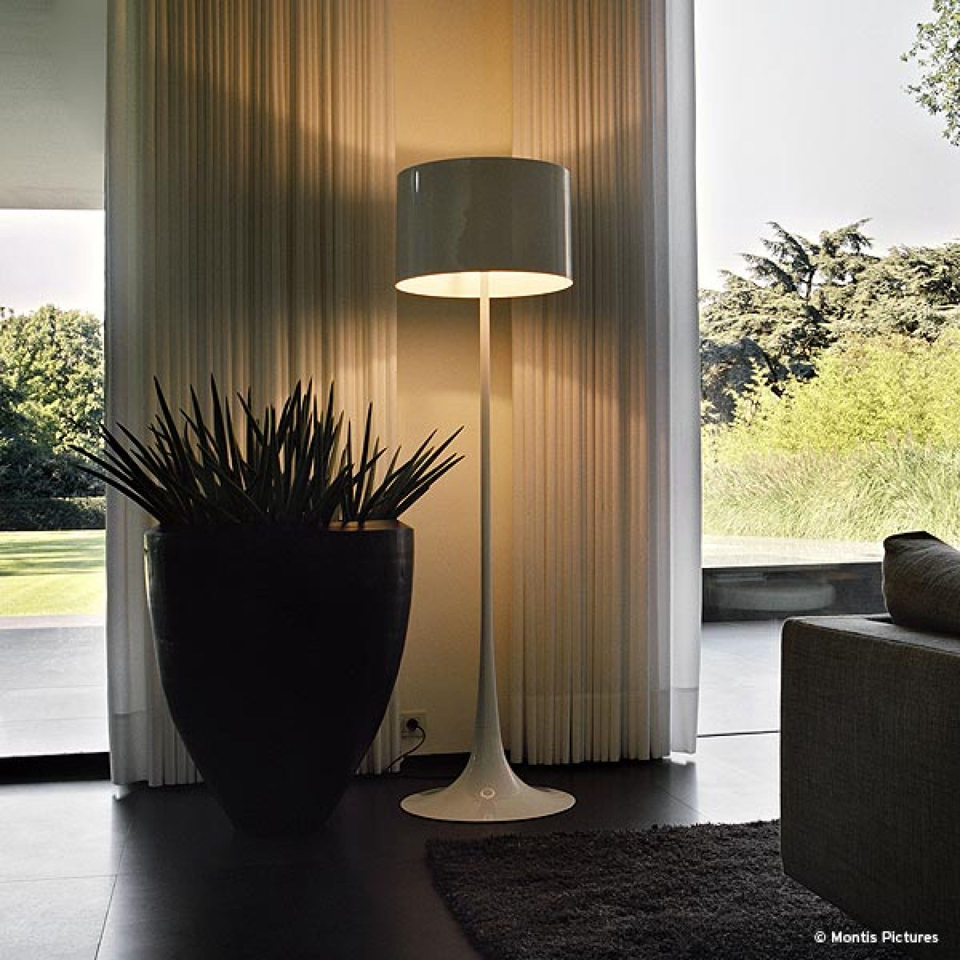 Spun Light F Lampadaire Flos