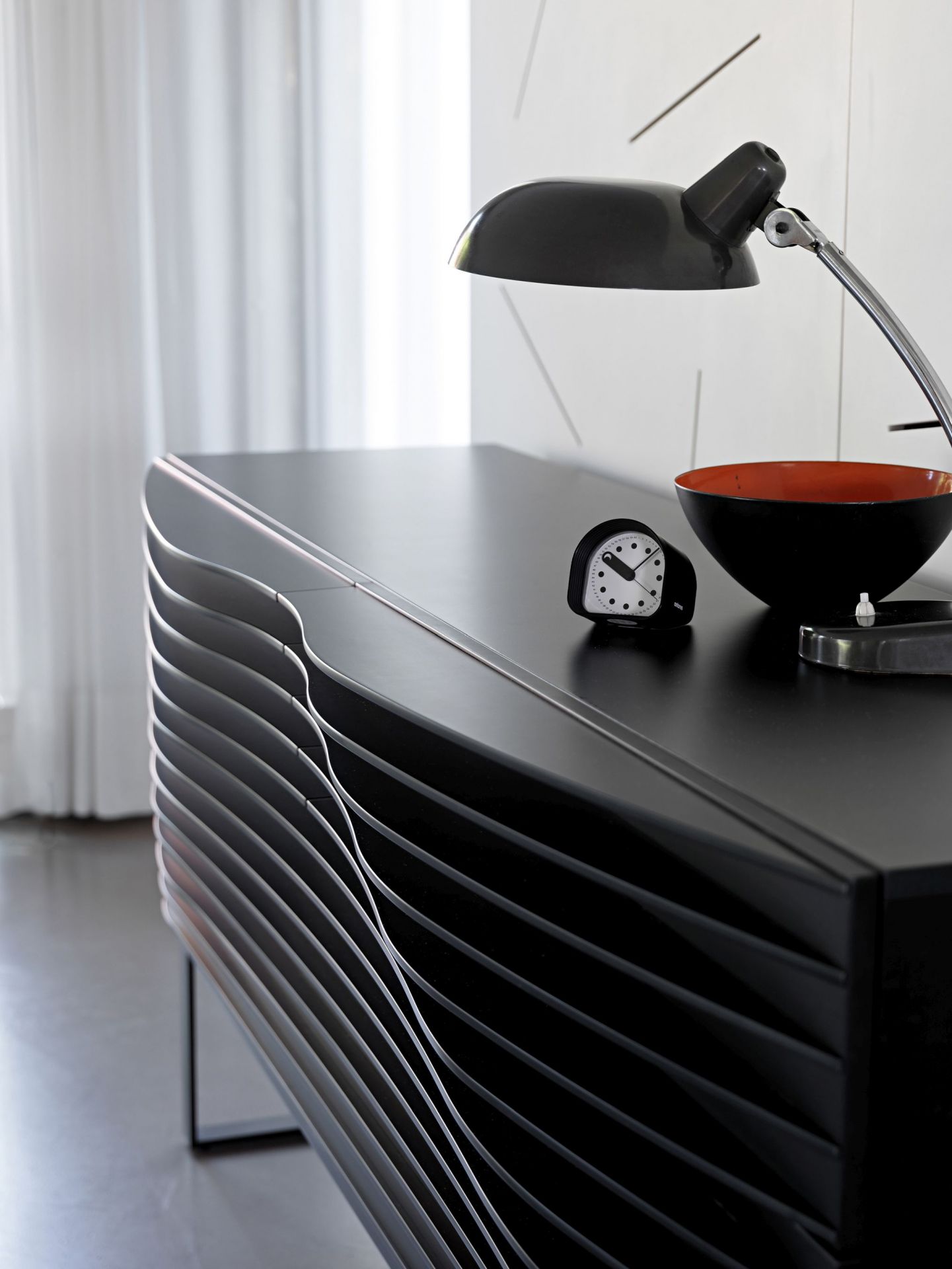 Tide Buffet Noir Pied noir Minimal Design L Casamania Horm
