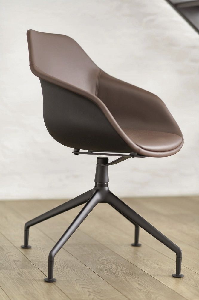 Yonda Universalstuhl Pied quatre étoiles Wilkhahn 