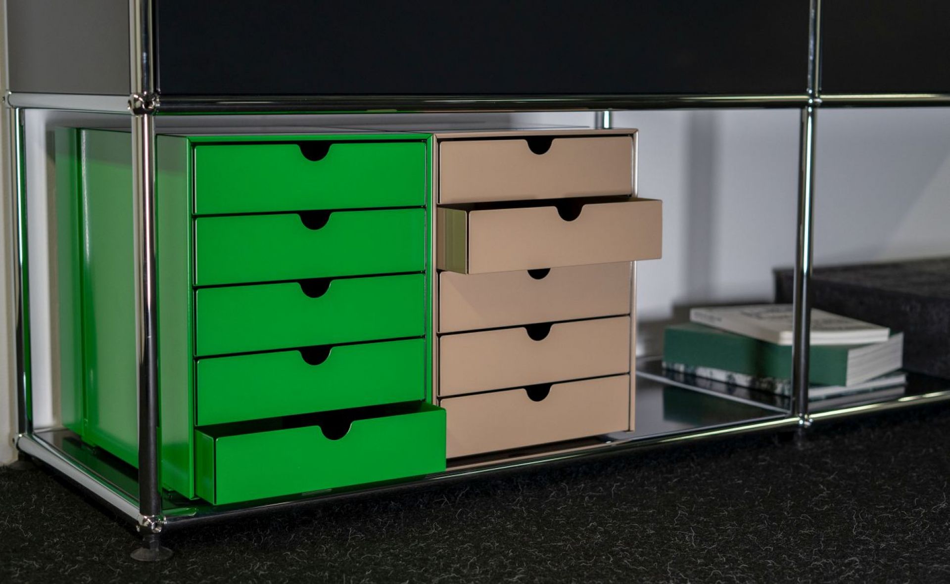 USM Haller Inos coffret C4 avec 5 plateaux fermés Home Office