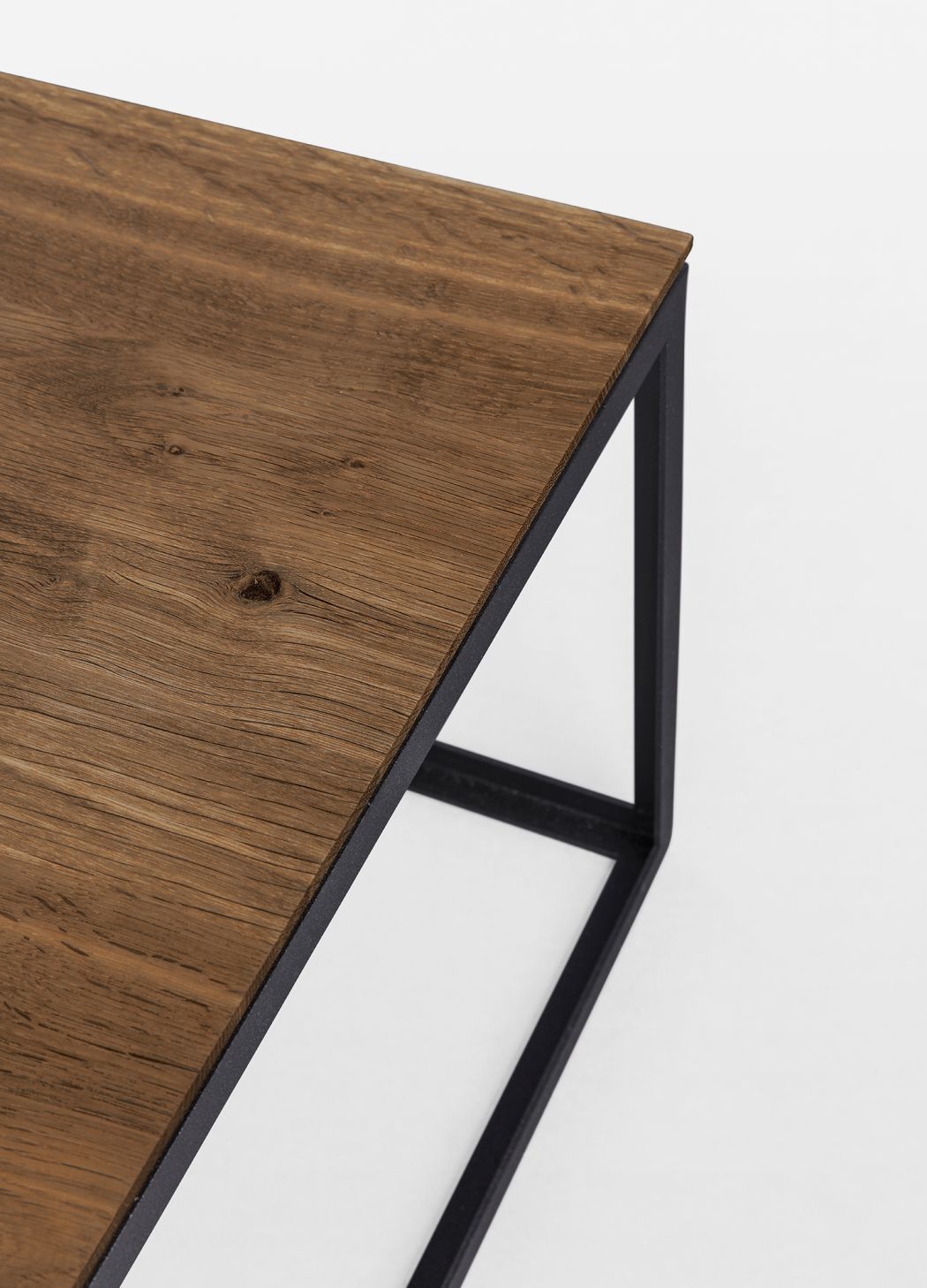 SC 54 Table d'appoint Chêne fumé L49xW49xH42cm Janua