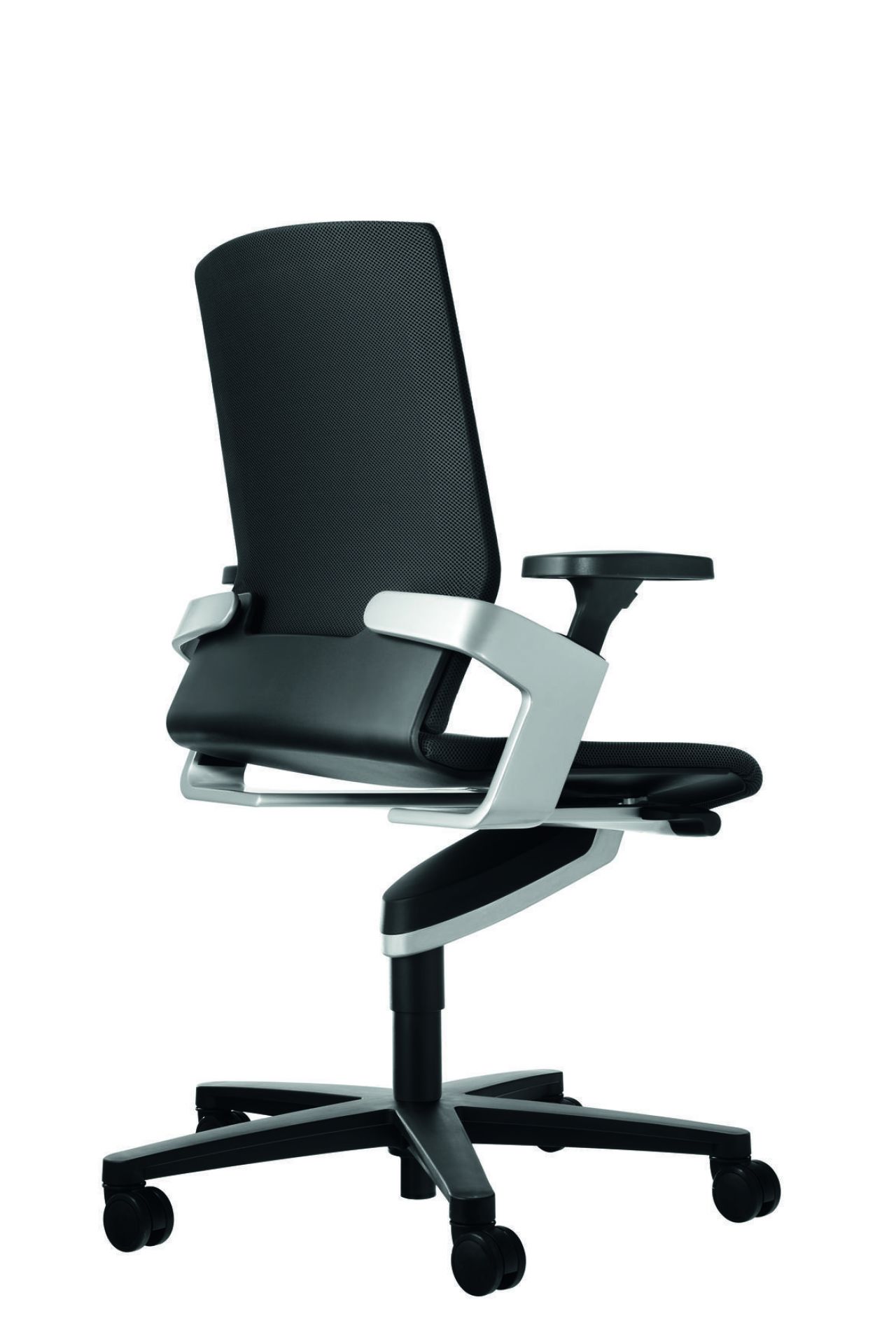 Schwarzer Wilkhahn ON Drehstuhl mit hoher Rückenlehne, ergonomisch und modern für das Büro.