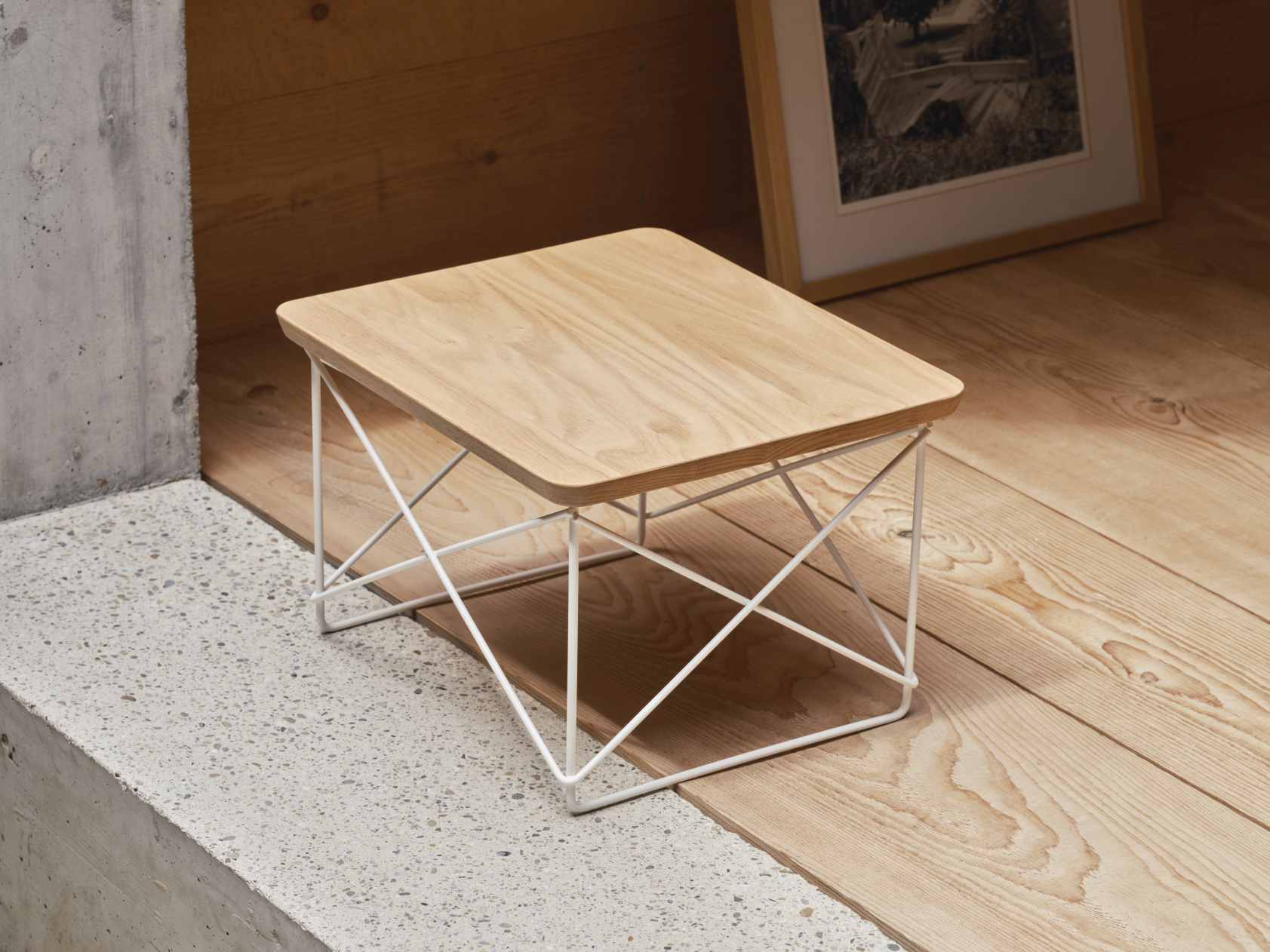 Occasional Table LTR Table d'appoint HPL châtaignier Vitra NOUVELLE VERSION 