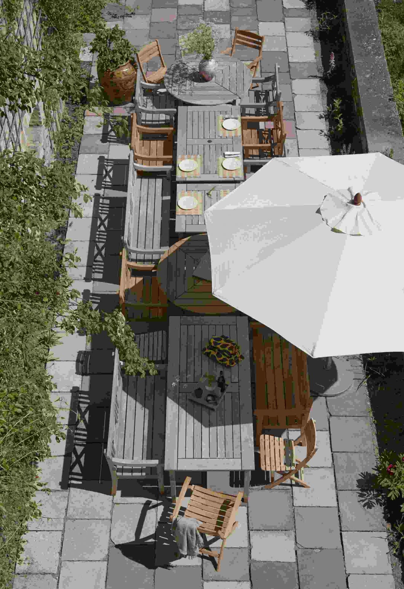 Drachmann Table Ø 126 cm Outdoor Skagerak by Fritz Hansen