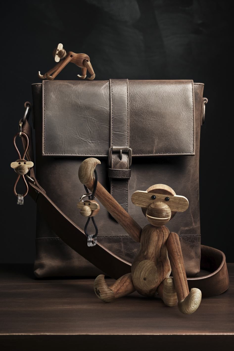 Singe porte-clés métal doré avec cuir naturel Kay Bojesen