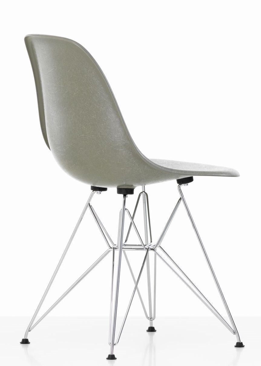 Eames Fiberglass Chair DSR chaise Vitra