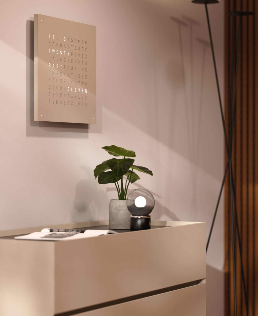 Earth 45 Steel Series Horloge murale / Objet temporel Allemande QLOCKTWO