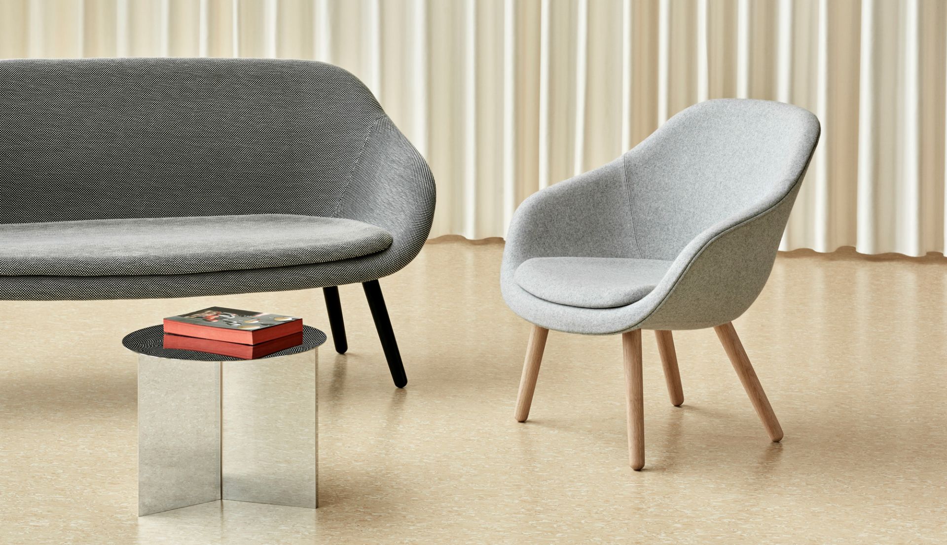 About a Lounge AAL Canapé Hay