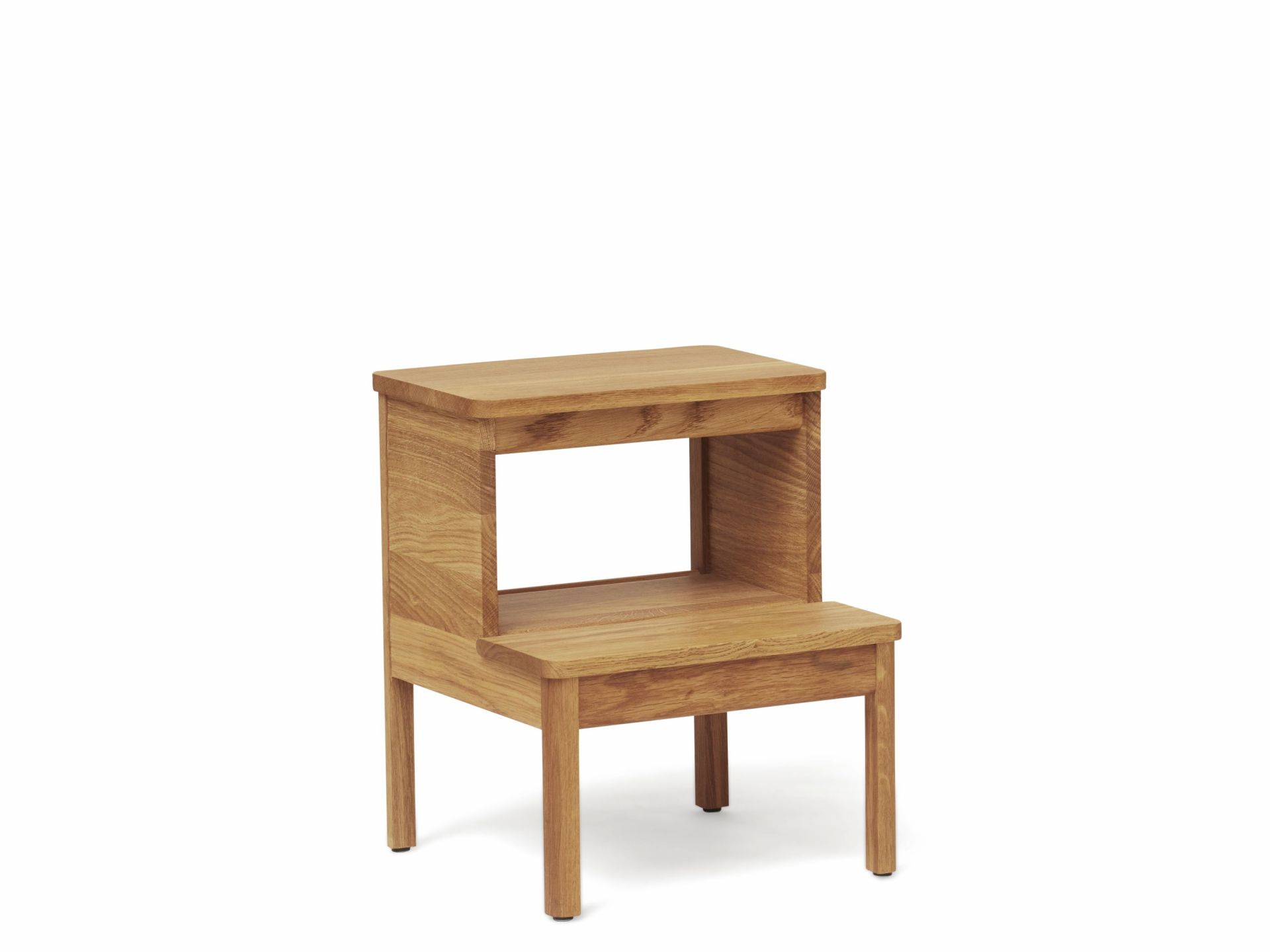 A Line Tabouret marchepied Form & Refine
