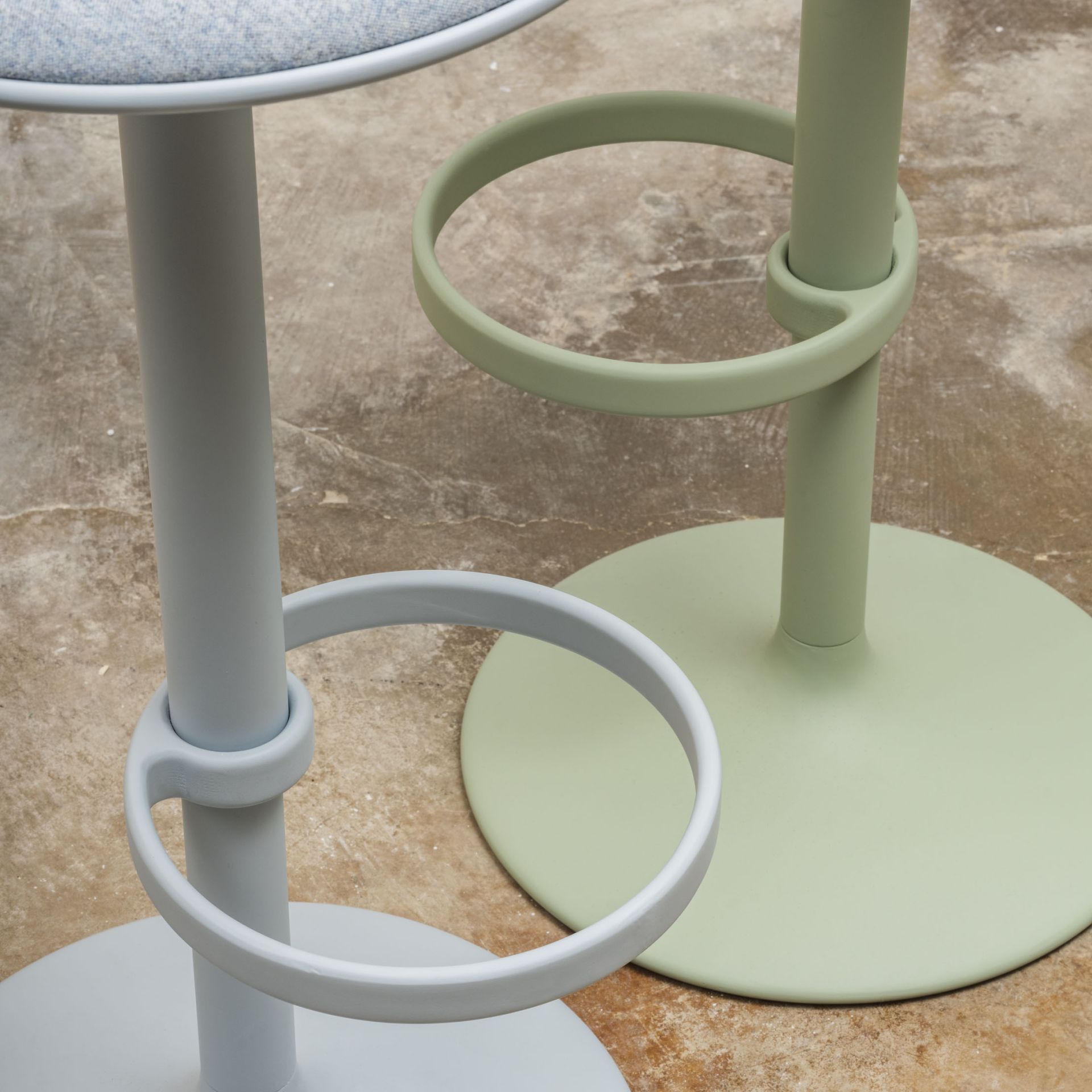 Hula BQ2971 Tabouret de bar Andreu World 
