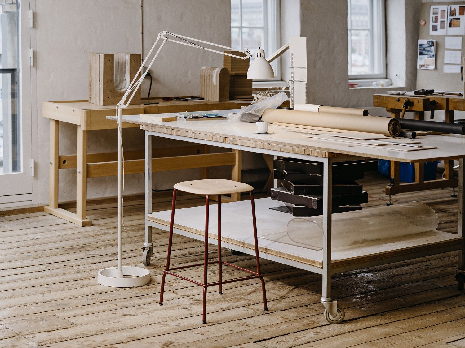 Soft Edge 80 Stool Tabouret Hay