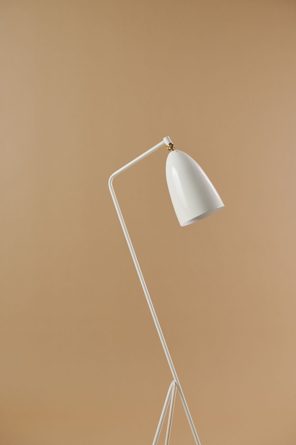 Gräshoppa / Grashoppa lampadaire Gubi