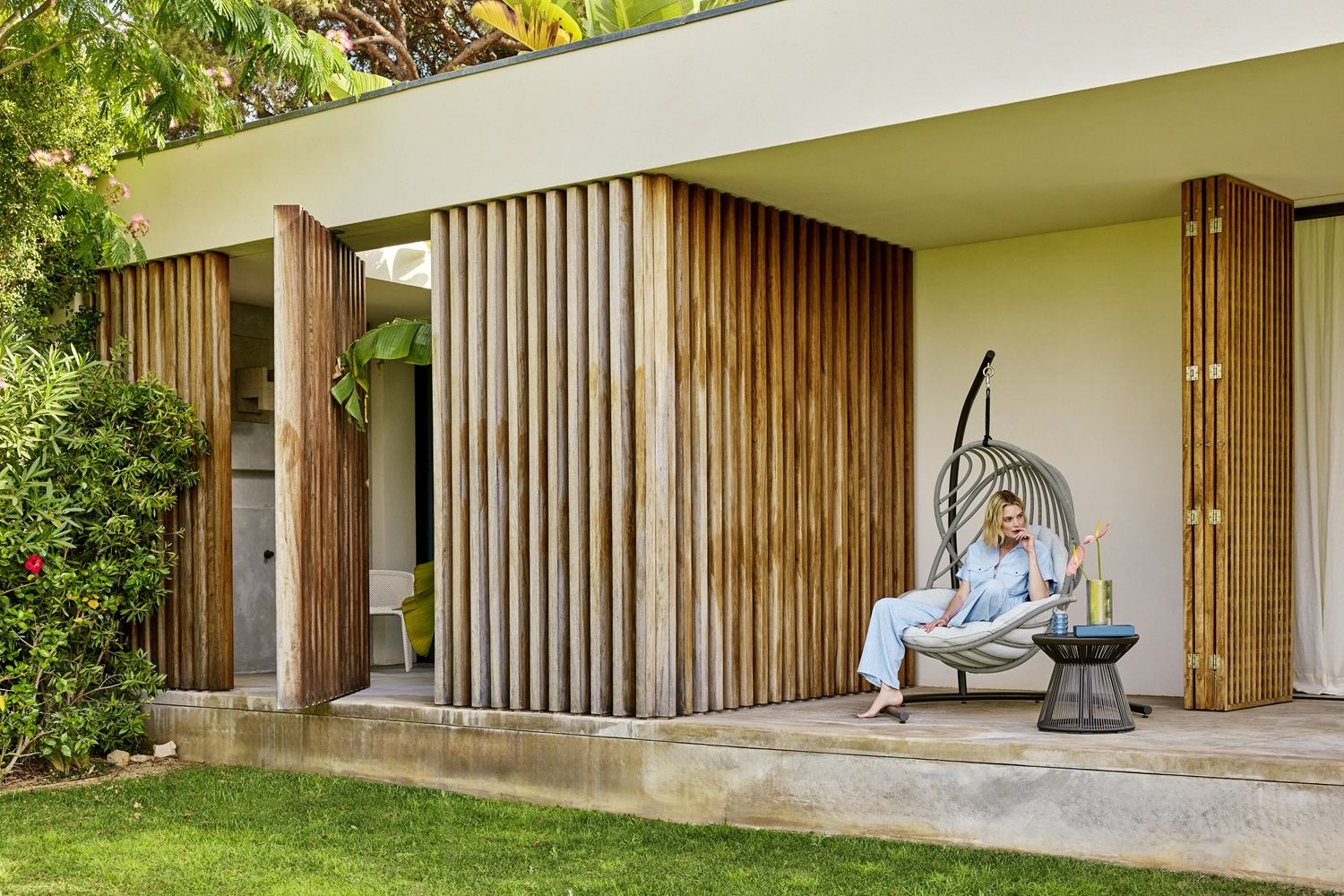 Kida Fauteuil suspendu avec pied Dedon