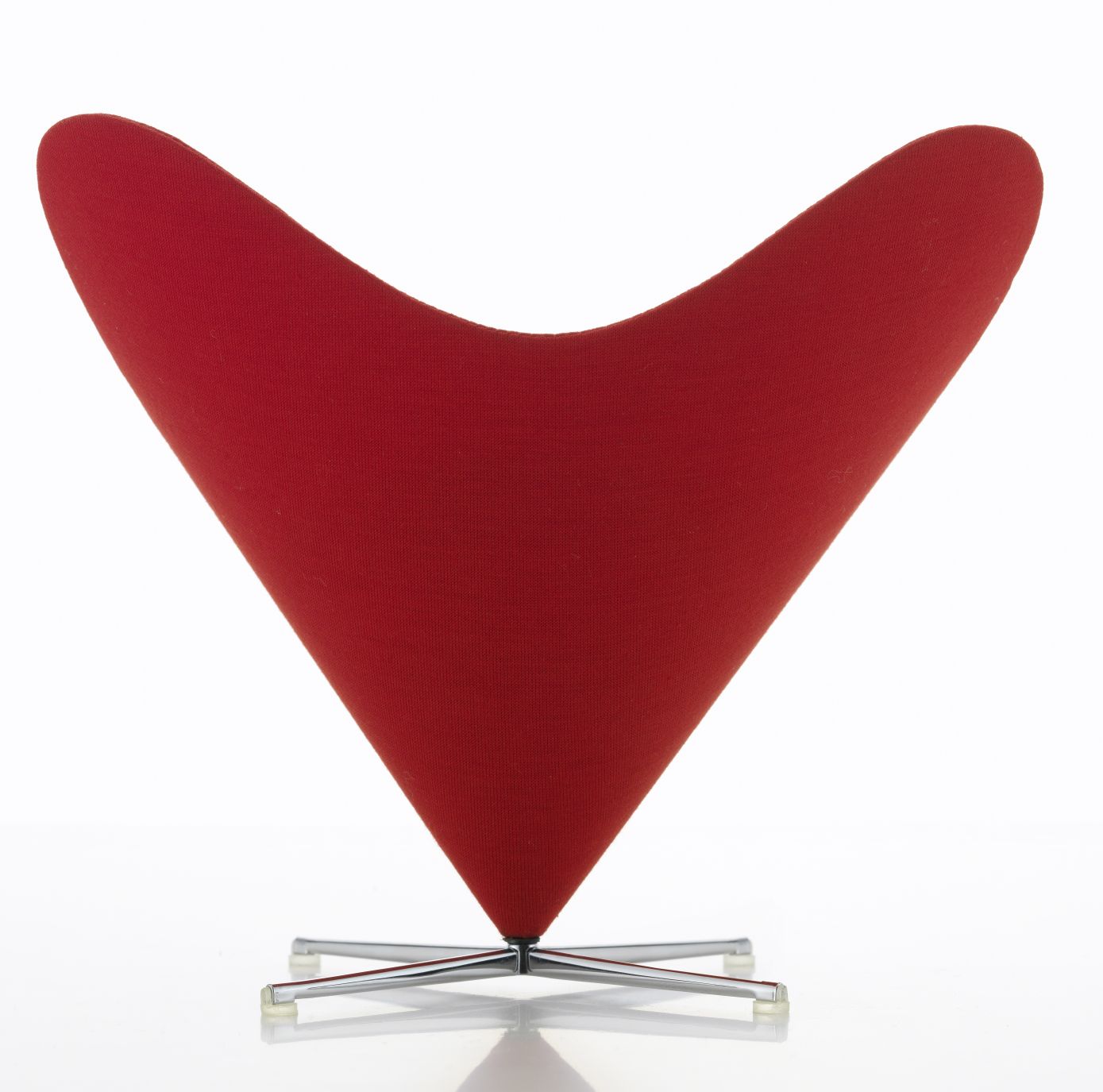 Heart-shaped cone chair [1959] Miniature chaise Vitra