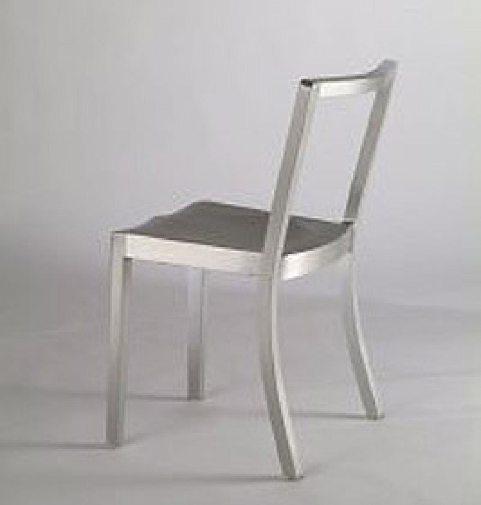 Icon Chaise Emeco