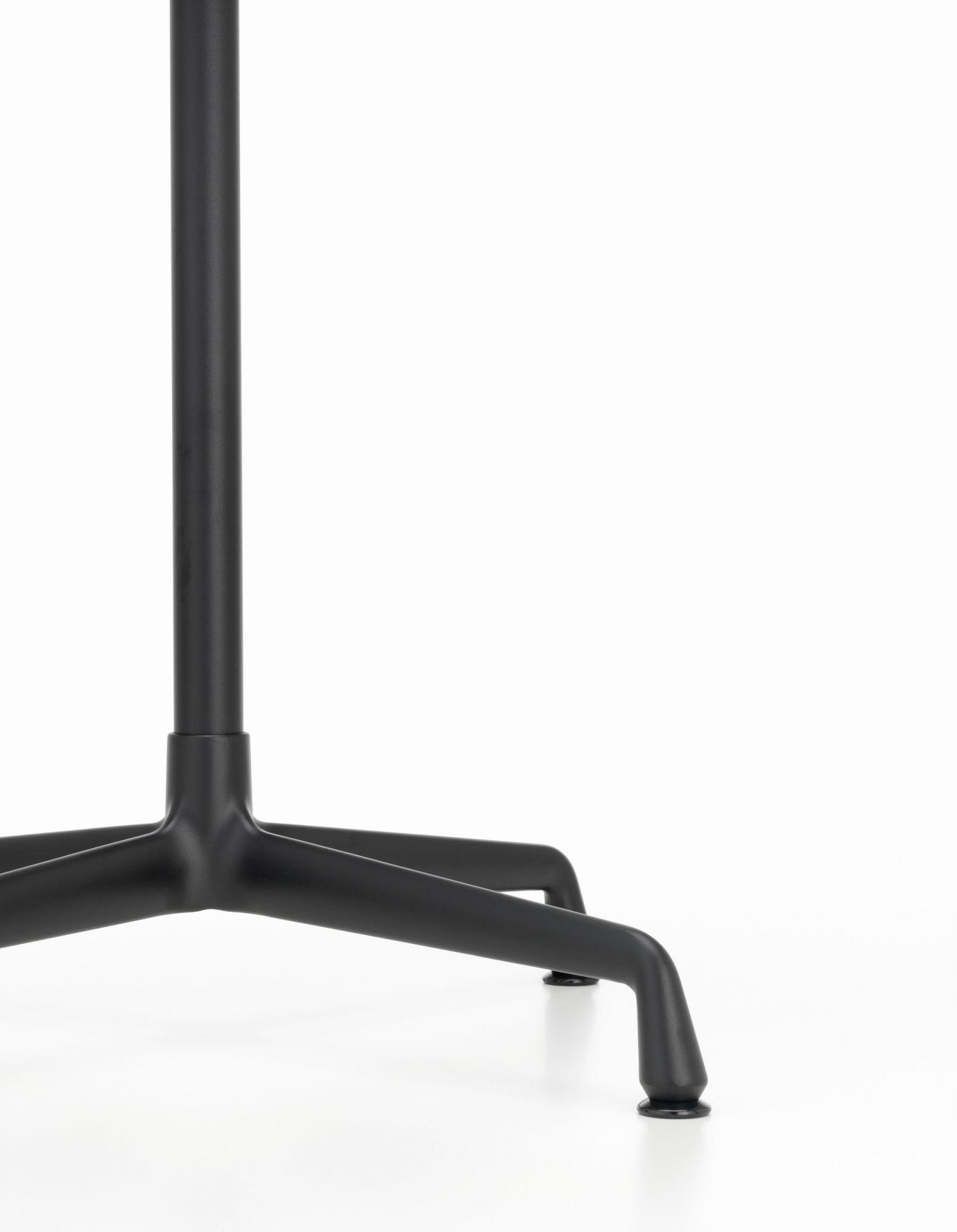 Eames Contract Table Square Vitra