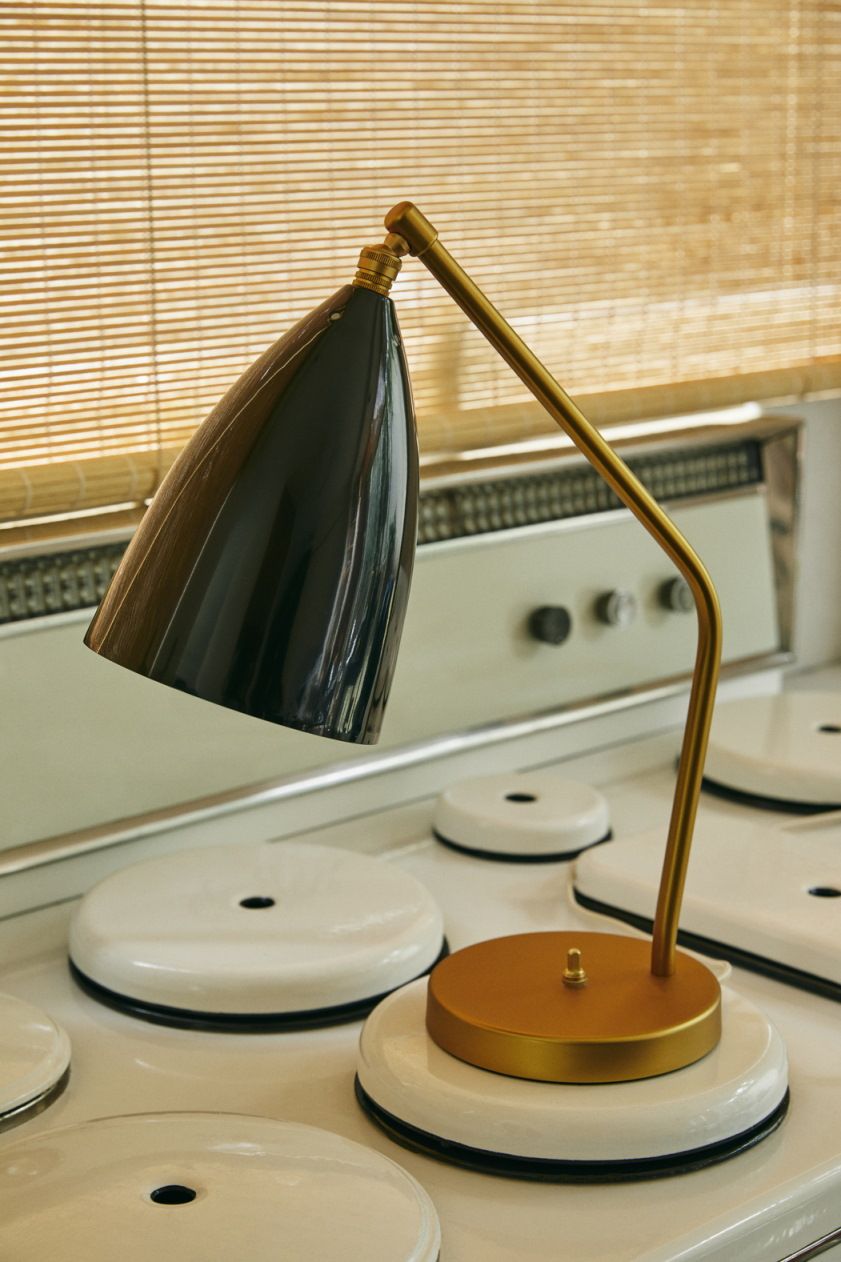Gräshoppa lampe de Table Gubi