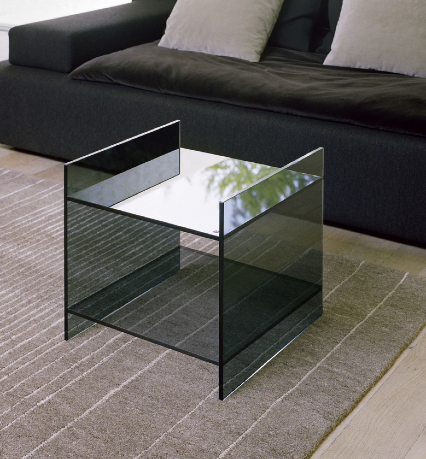 VT 07 Drei table d'appoint e15