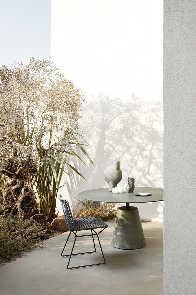 Neil Twist Chair Chaise MDF Italia Neil Twist Chair Chaise MDF Italia