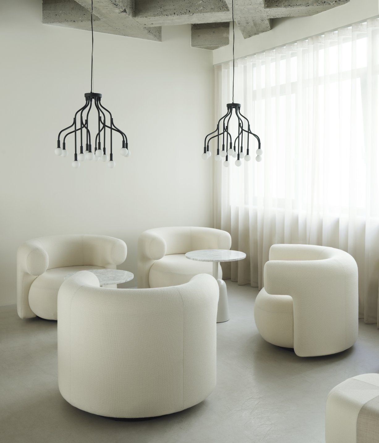 Turn Table Table en marbre Normann Copenhagen