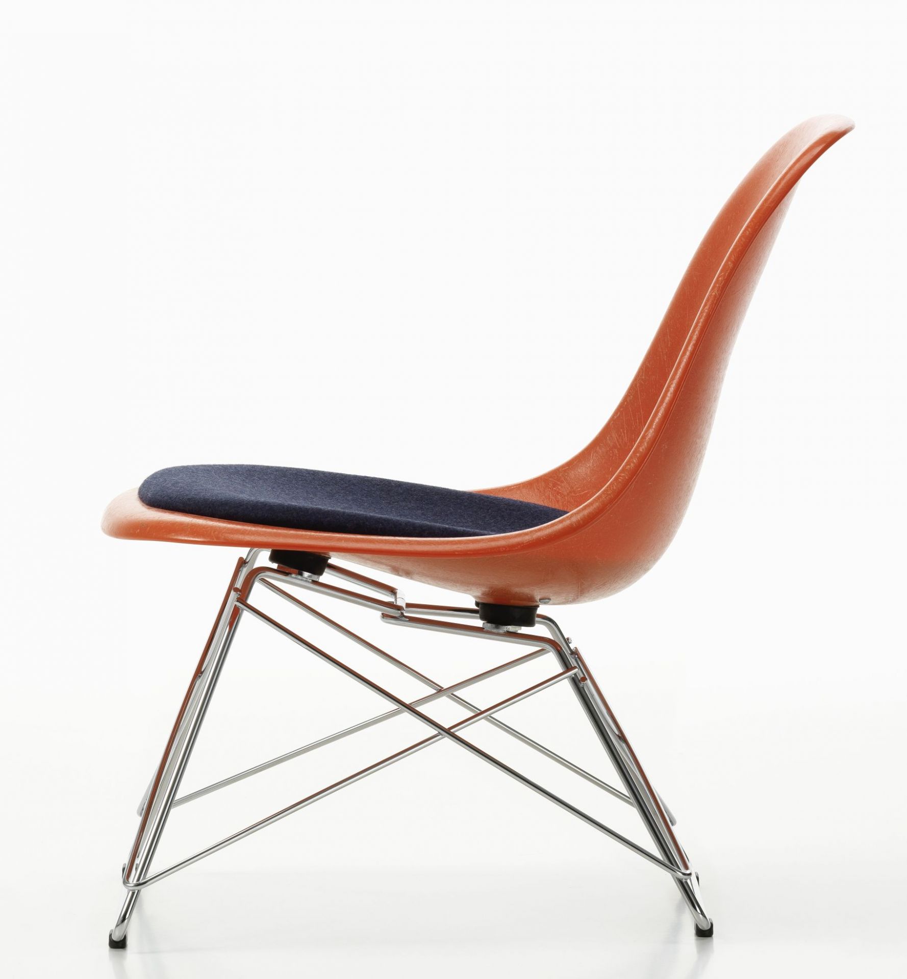 Eames Fiberglass Chair LSR chaise avec coussin d'assise Vitra